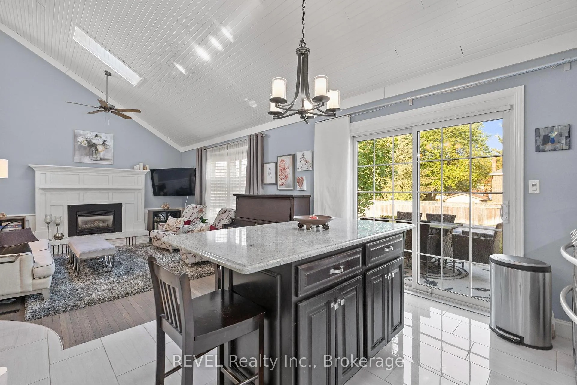 Photo 13 of 1 Spartan Court, St. Catharines, Martindale Pond — HOMEH