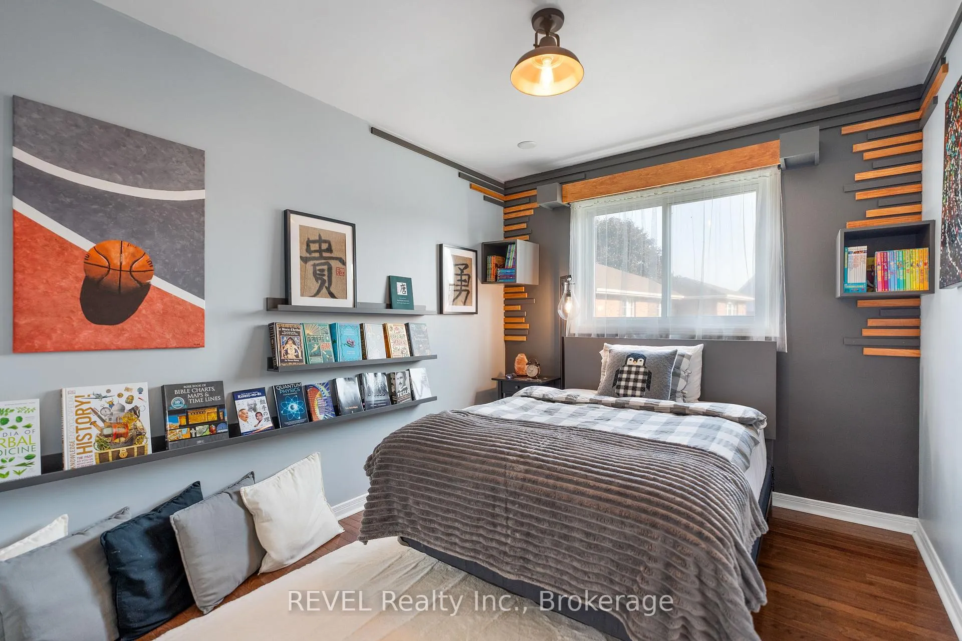 Photo 16 of 1 Spartan Court, St. Catharines, Martindale Pond — HOMEH