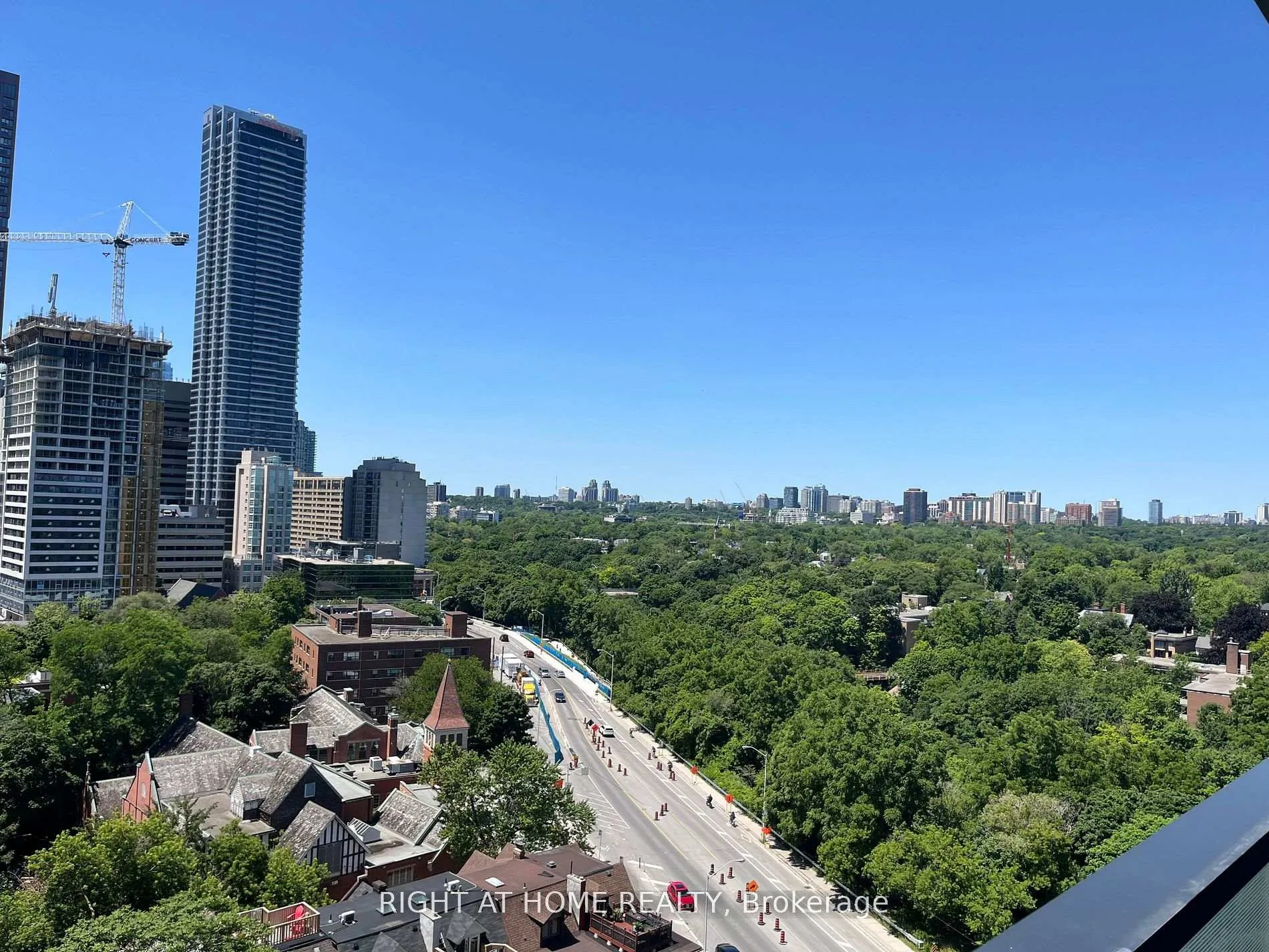 Photo 10 of Unit 1211, 575 Bloor Street E, Toronto, North St. James Town — HOMEH