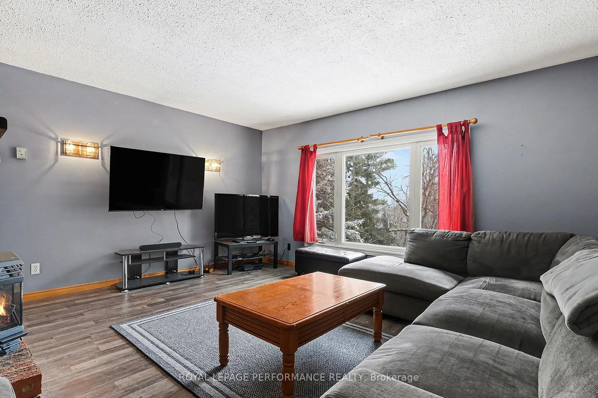 Photo 5 of 2478 Cleroux Crescent, Ottawa, Blackburn Hamlet (South) — HOMEH