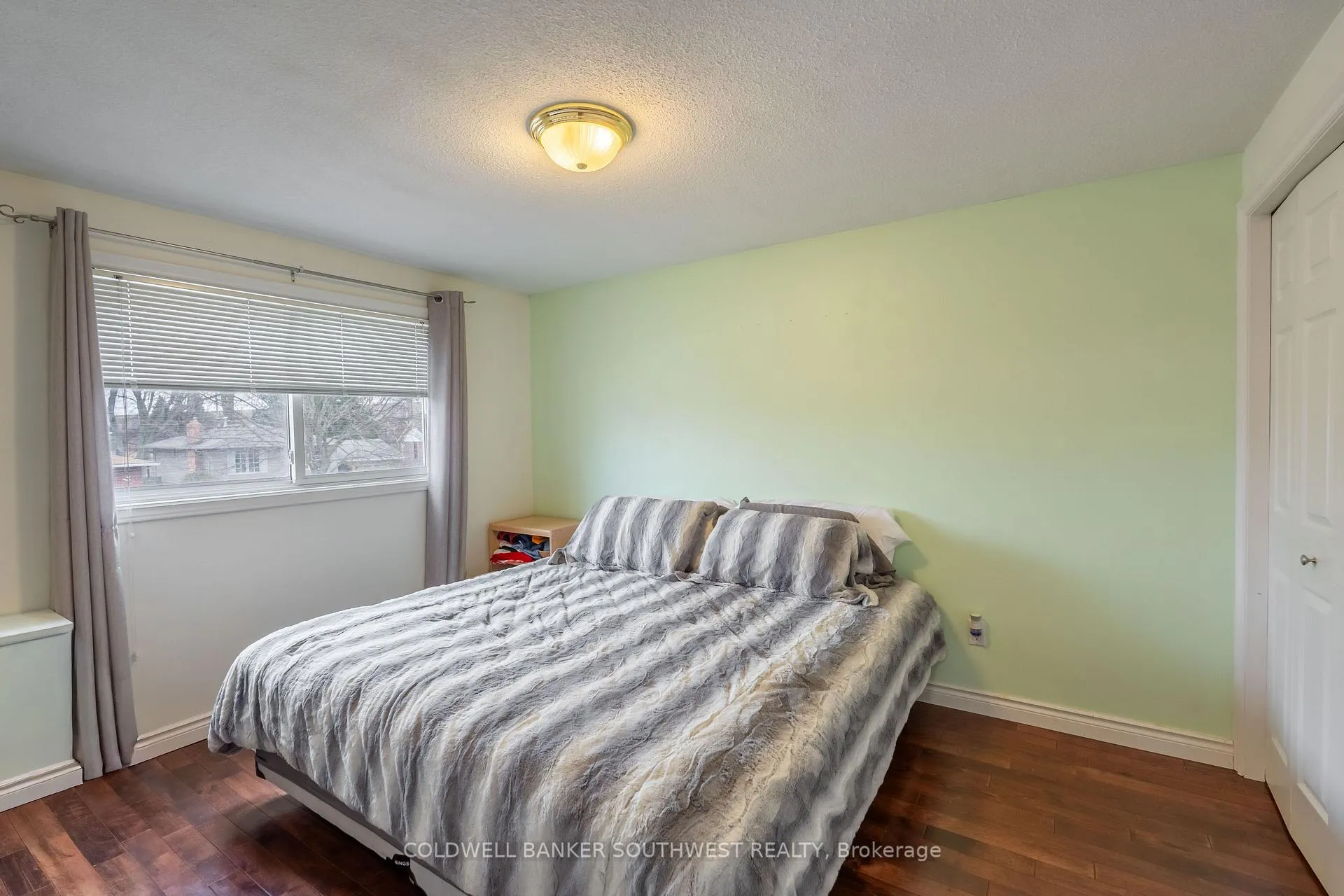 Photo 21 of 668 Winchester Crescent, Sarnia — HOMEH