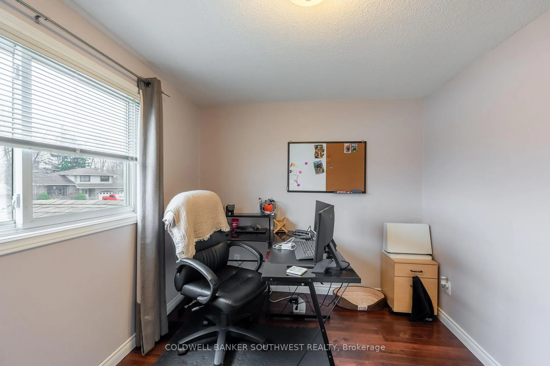 Photo 23 of 668 Winchester Crescent, Sarnia — HOMEH