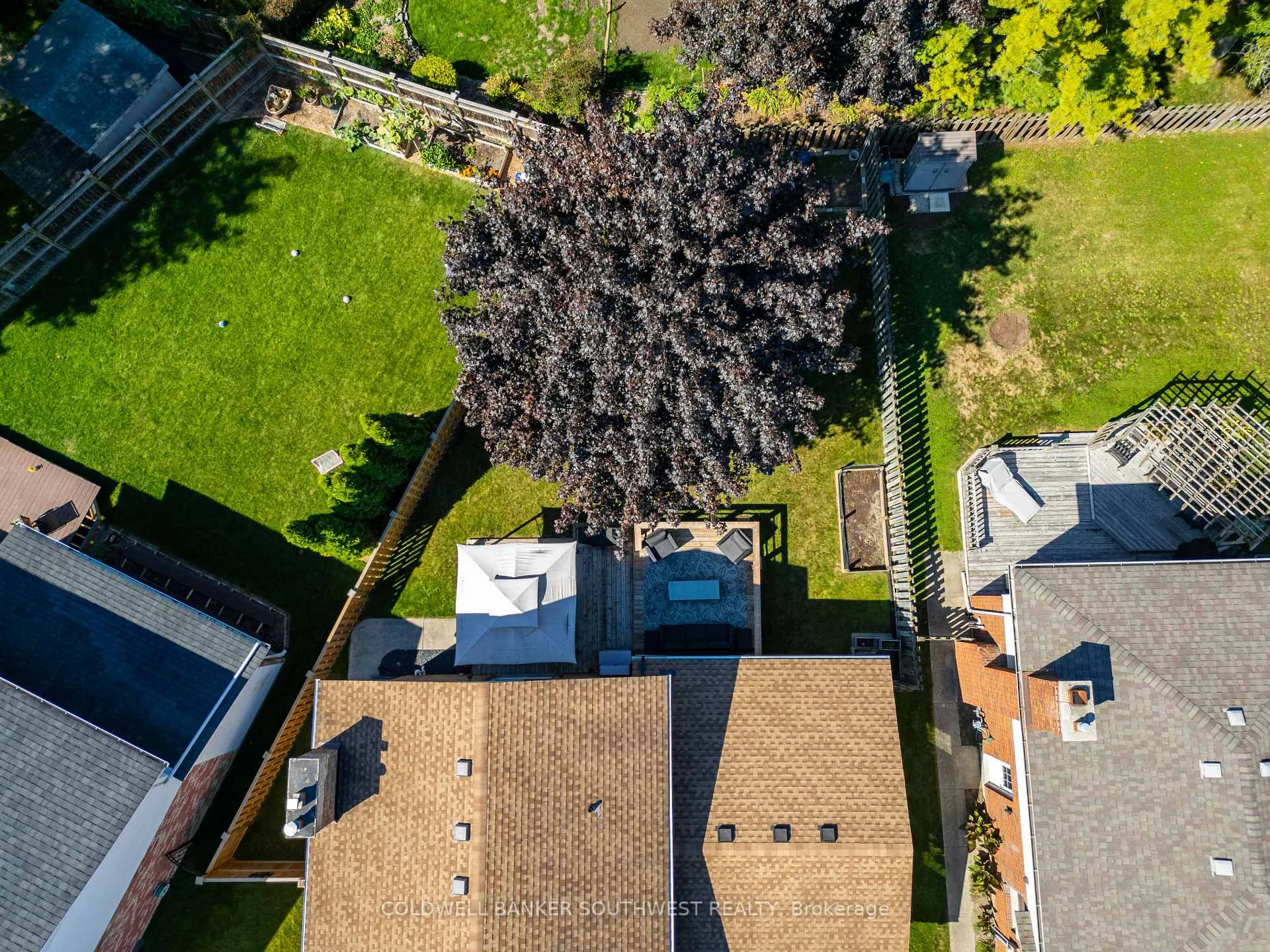 Photo 40 of 668 Winchester Crescent, Sarnia — HOMEH