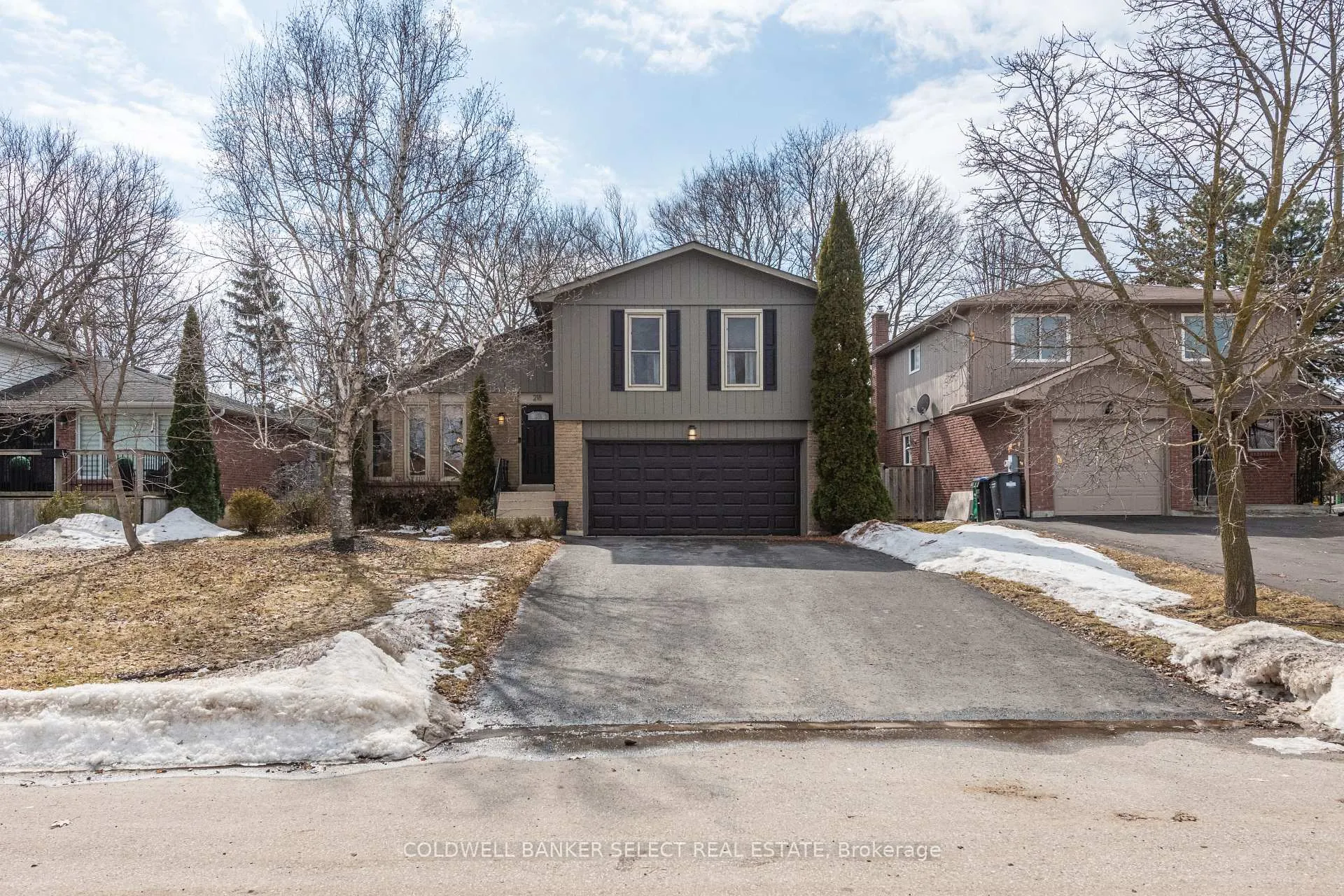 Photo 1 of 218 Ridge Road, Caledon, Bolton West — HOMEH