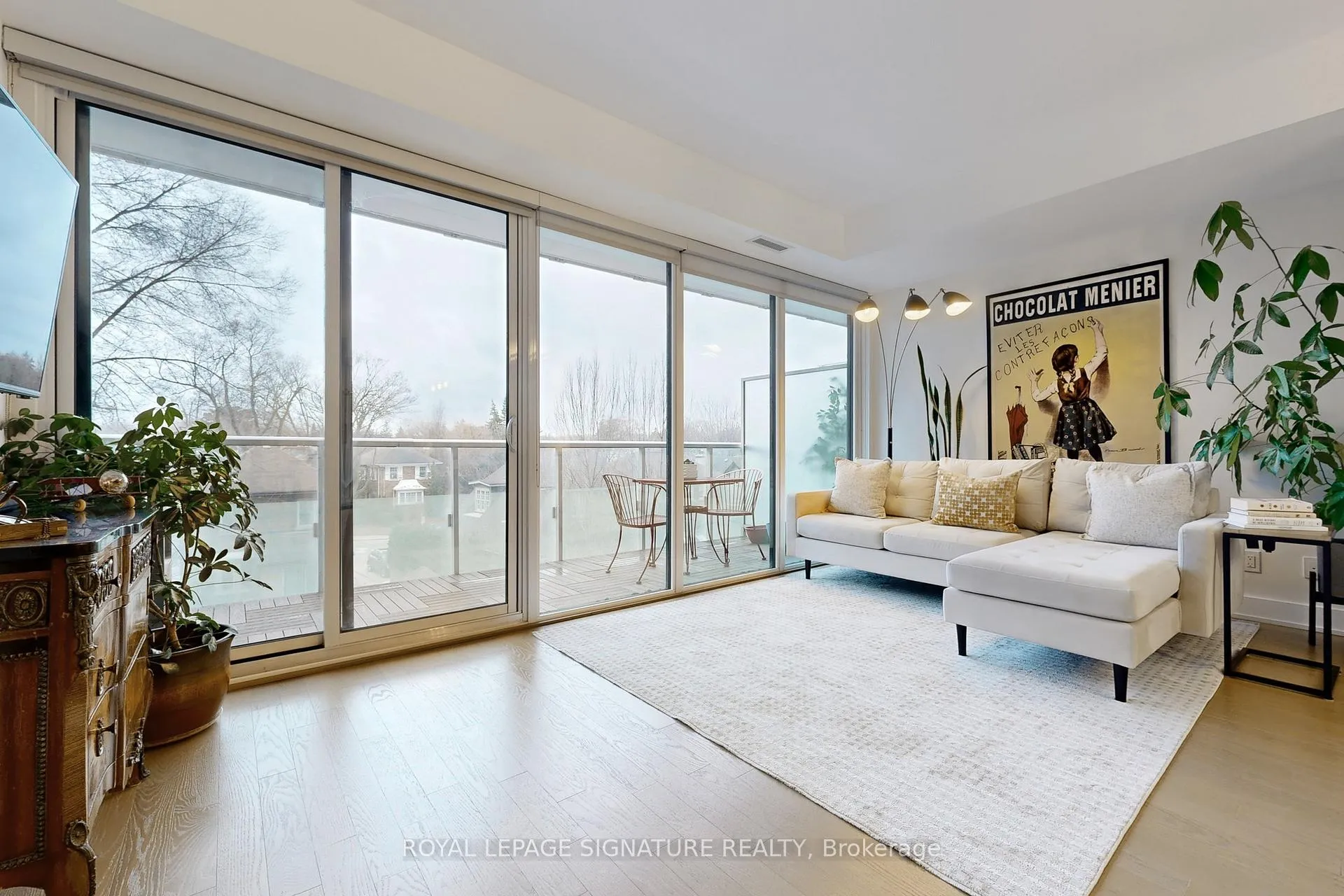 Photo 5 of Unit 415, 3018 Yonge Street, Toronto, Lawrence Park South — HOMEH