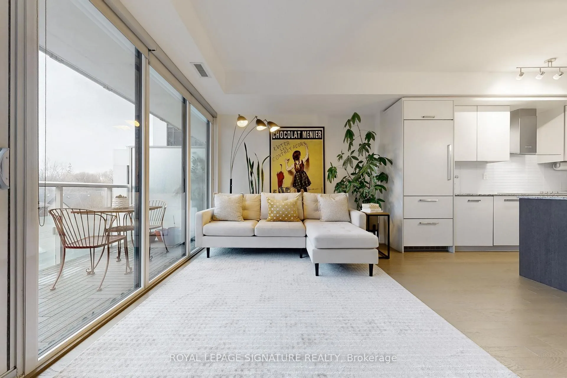 Photo 7 of Unit 415, 3018 Yonge Street, Toronto, Lawrence Park South — HOMEH