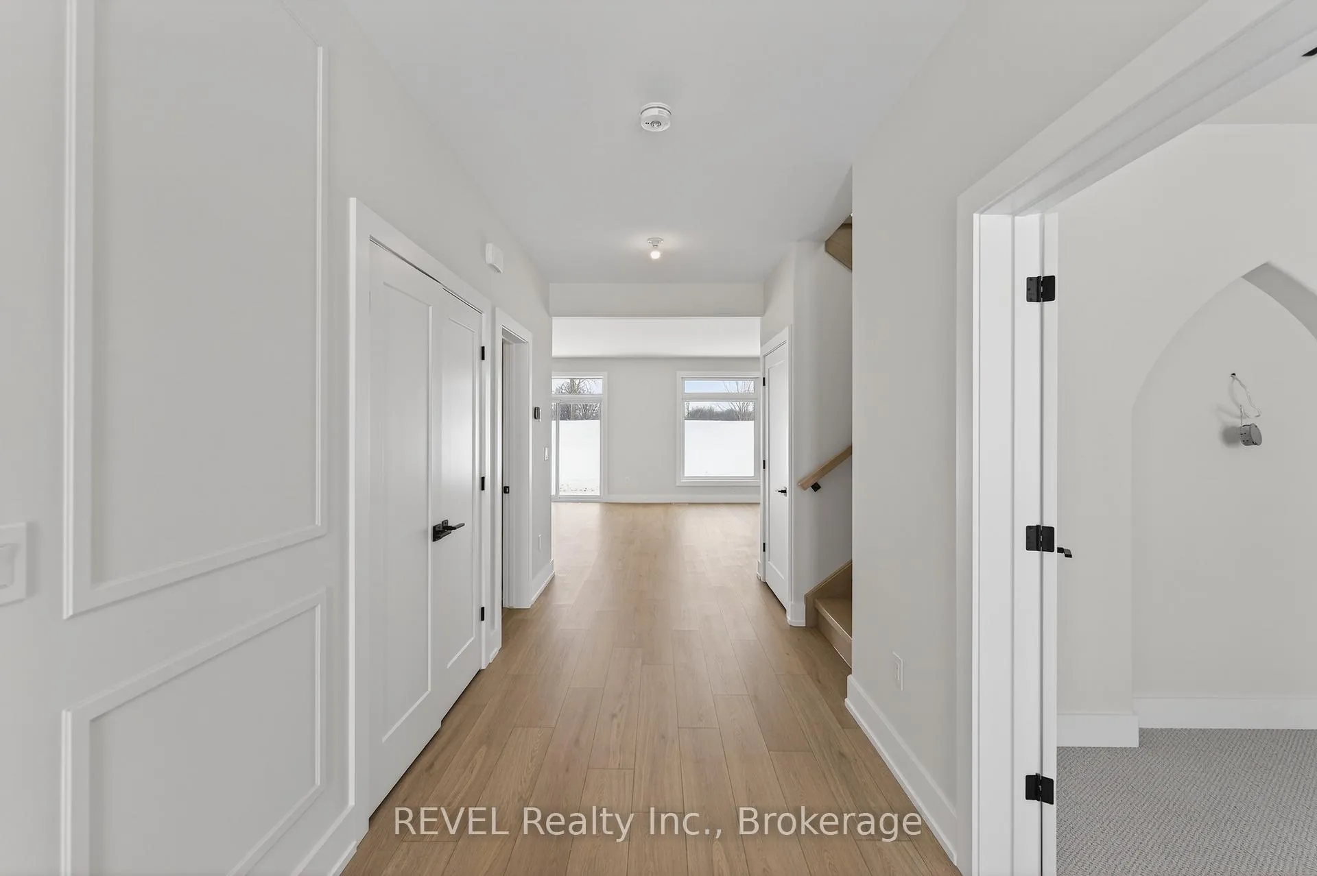 Photo 8 of 40 Anchor Road, Thorold, Allanburg/Thorold South — HOMEH