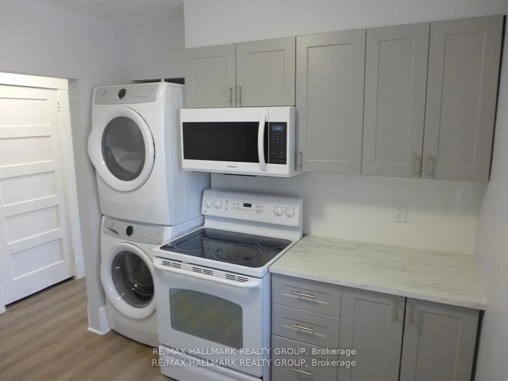 Photo 3 of Unit A, 15 Marier Avenue, Ottawa, Vanier — HOMEH