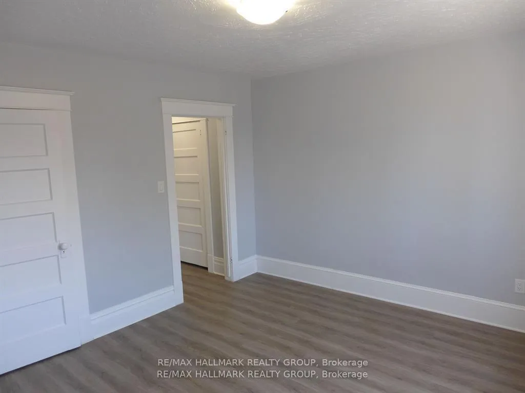 Photo 11 of Unit A, 15 Marier Avenue, Ottawa, Vanier — HOMEH