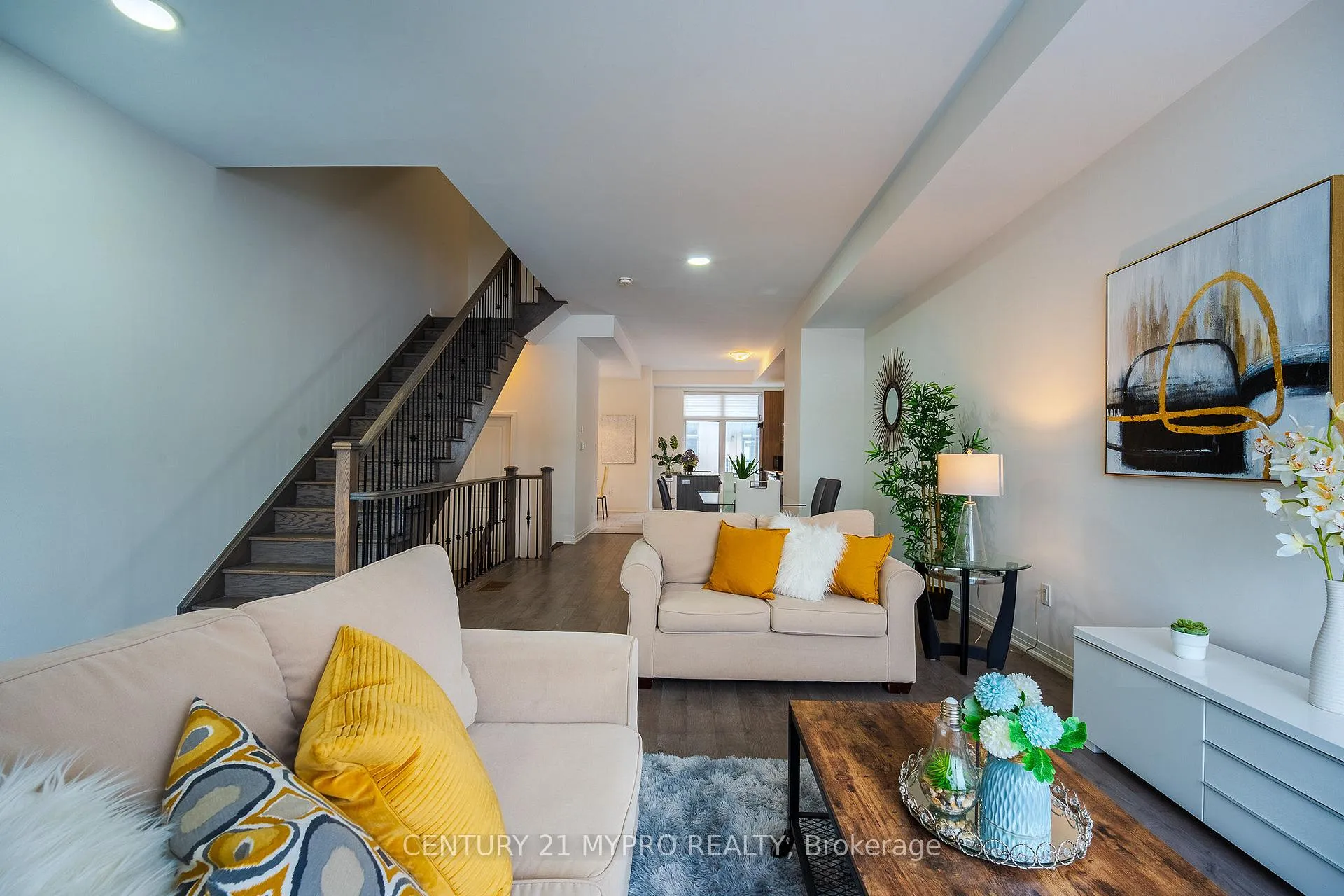 Photo 7 of 131 Markland Street, Markham, Cachet — HOMEH