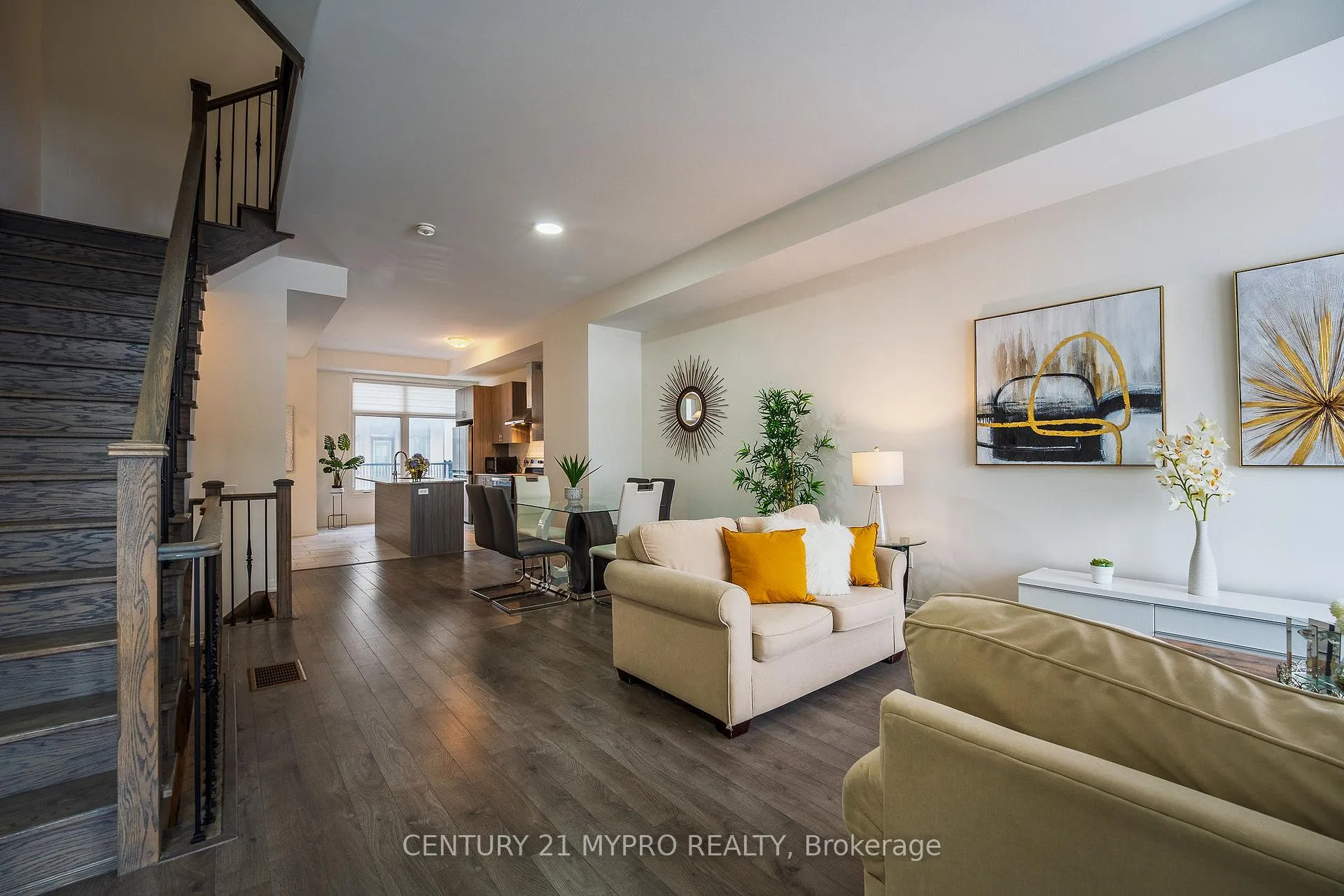 Photo 10 of 131 Markland Street, Markham, Cachet — HOMEH