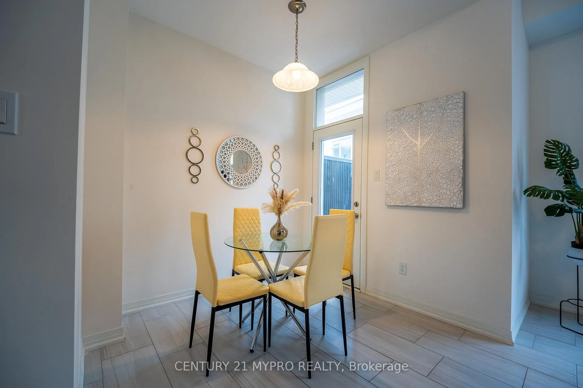 Photo 12 of 131 Markland Street, Markham, Cachet — HOMEH