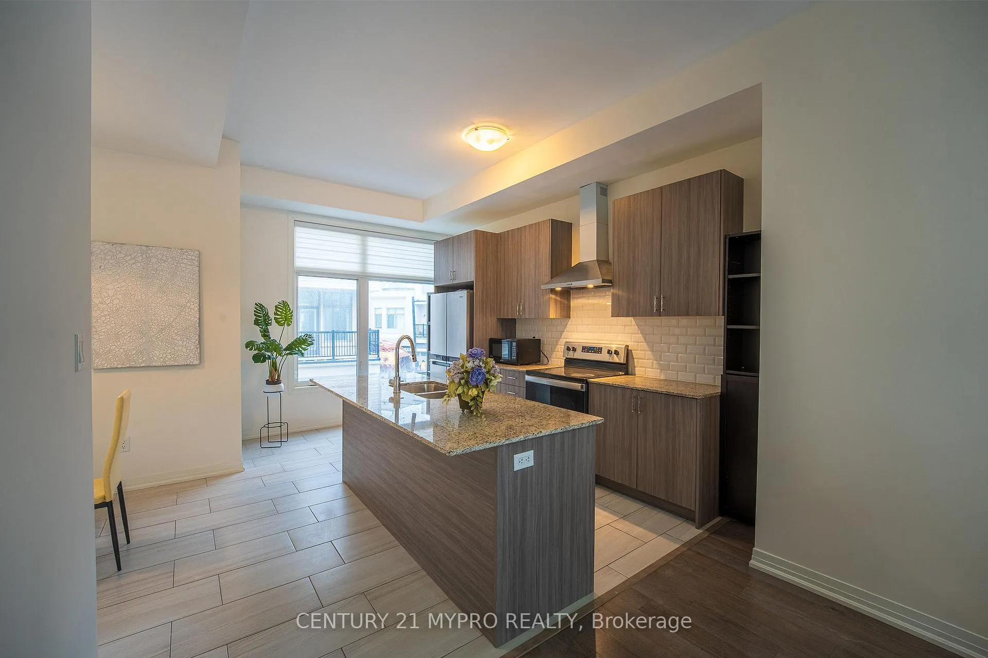 Photo 13 of 131 Markland Street, Markham, Cachet — HOMEH