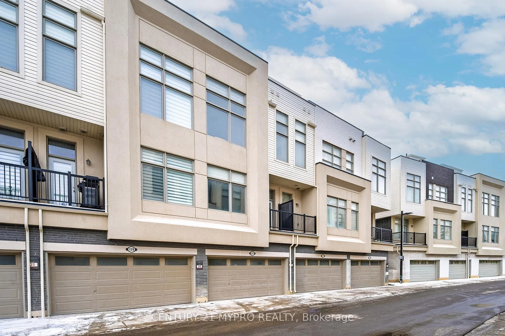 Photo 45 of 131 Markland Street, Markham, Cachet — HOMEH