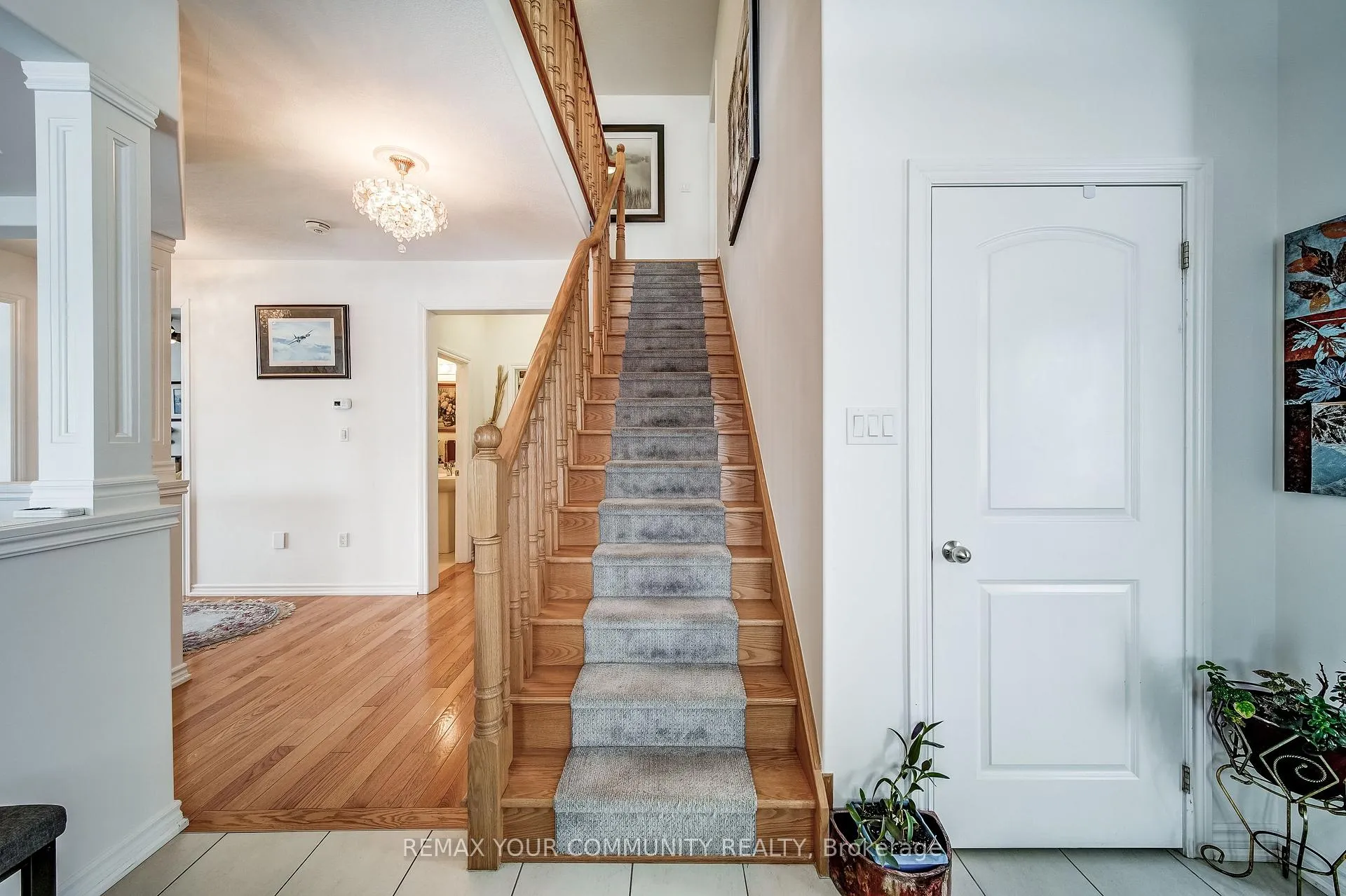 Photo 4 of 46 Bramsey Street, Georgina, Sutton & Jackson's Point — HOMEH