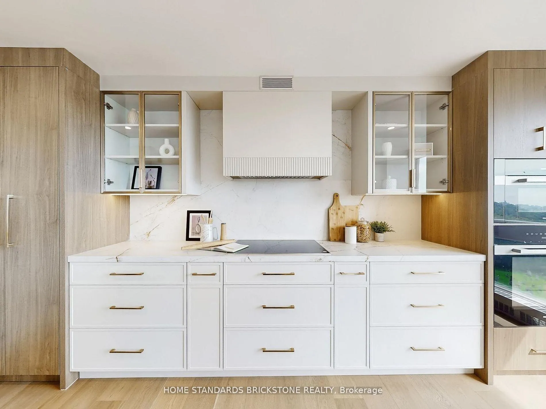 Photo 20 of Unit 1102, 61 St Clair Avenue W, Toronto, Yonge-St. Clair — HOMEH