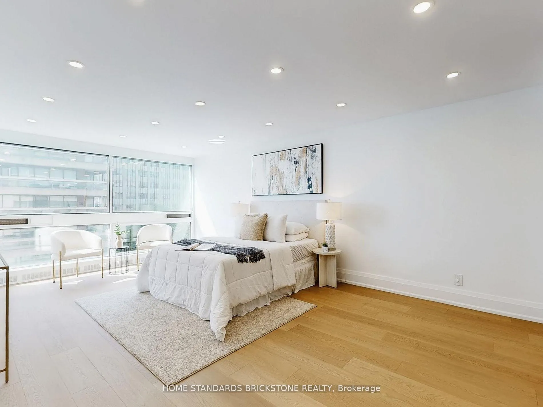 Photo 23 of Unit 1102, 61 St Clair Avenue W, Toronto, Yonge-St. Clair — HOMEH