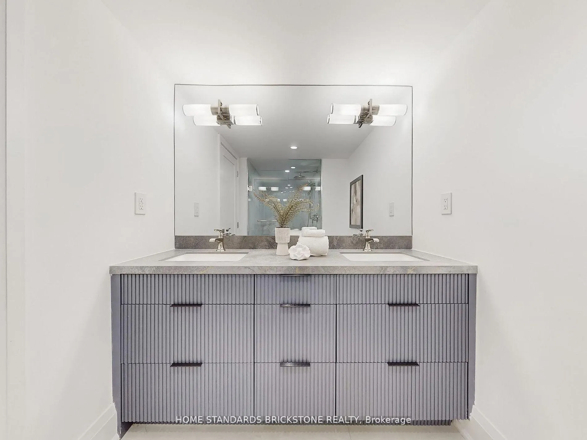 Photo 30 of Unit 1102, 61 St Clair Avenue W, Toronto, Yonge-St. Clair — HOMEH