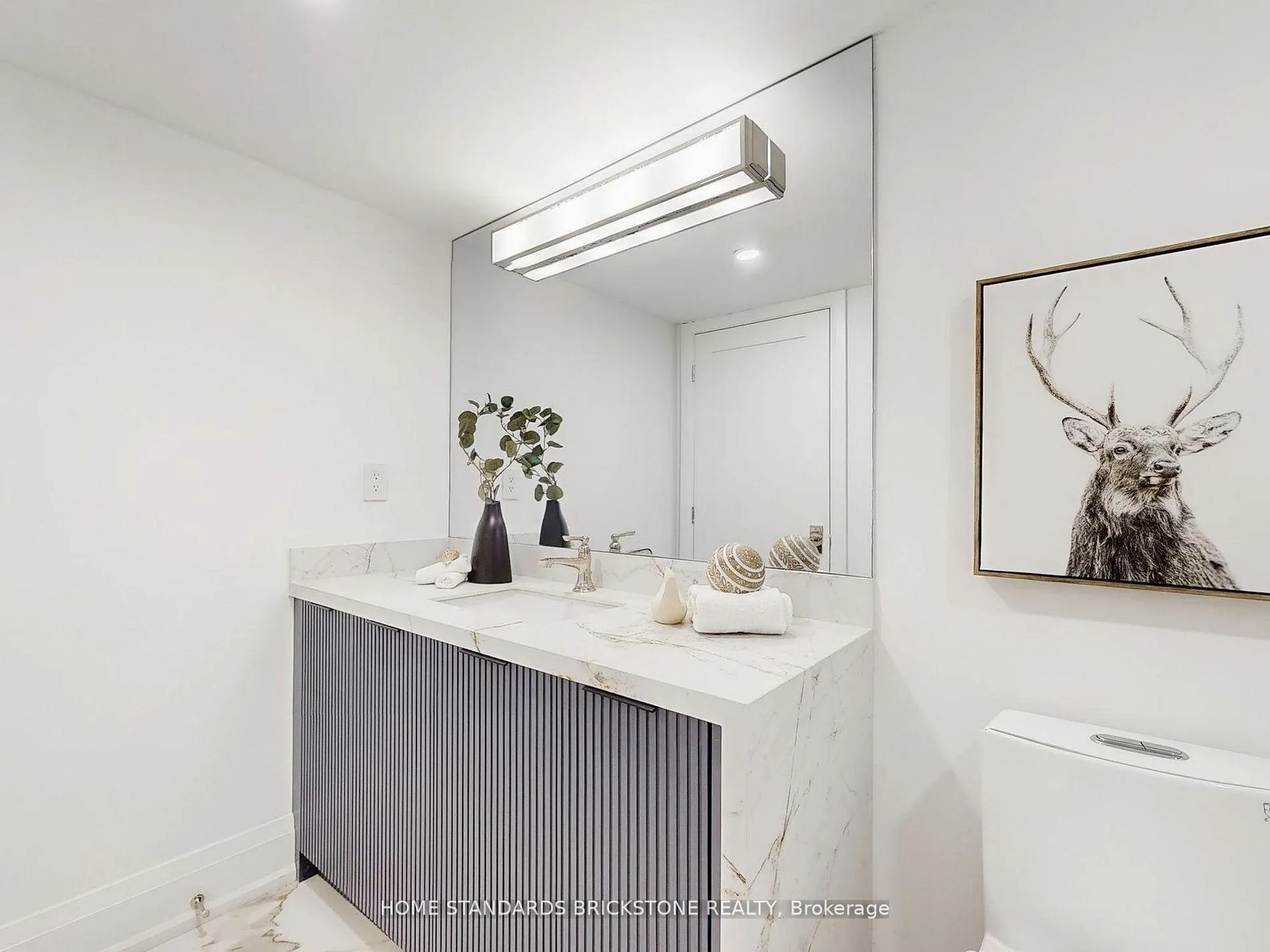 Photo 38 of Unit 1102, 61 St Clair Avenue W, Toronto, Yonge-St. Clair — HOMEH