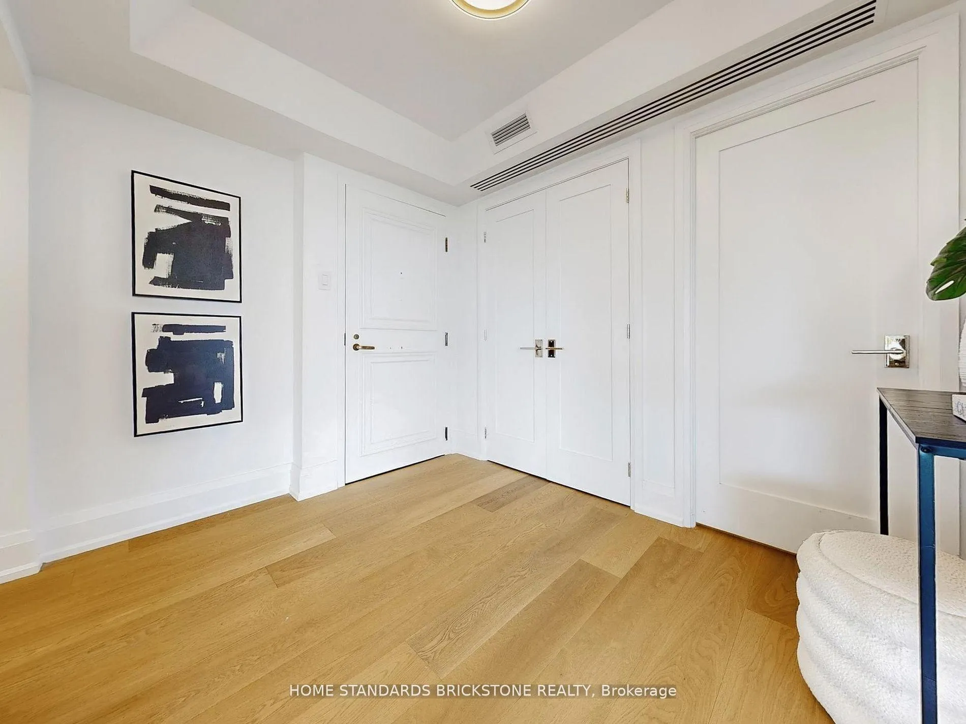 Photo 41 of Unit 1102, 61 St Clair Avenue W, Toronto, Yonge-St. Clair — HOMEH