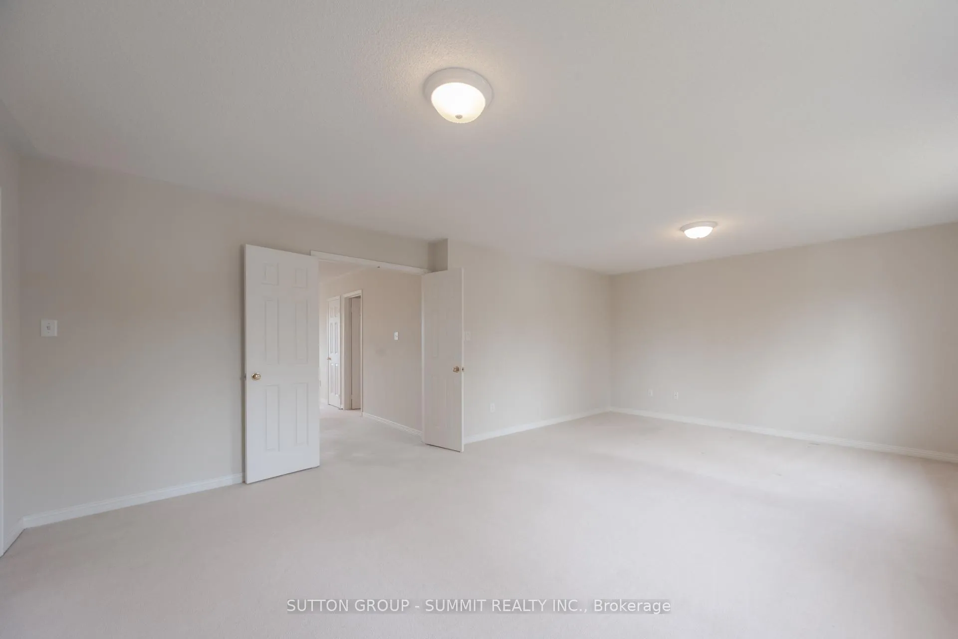 Photo 37 of 49 Central Park Drive, Markham, Markville — HOMEH