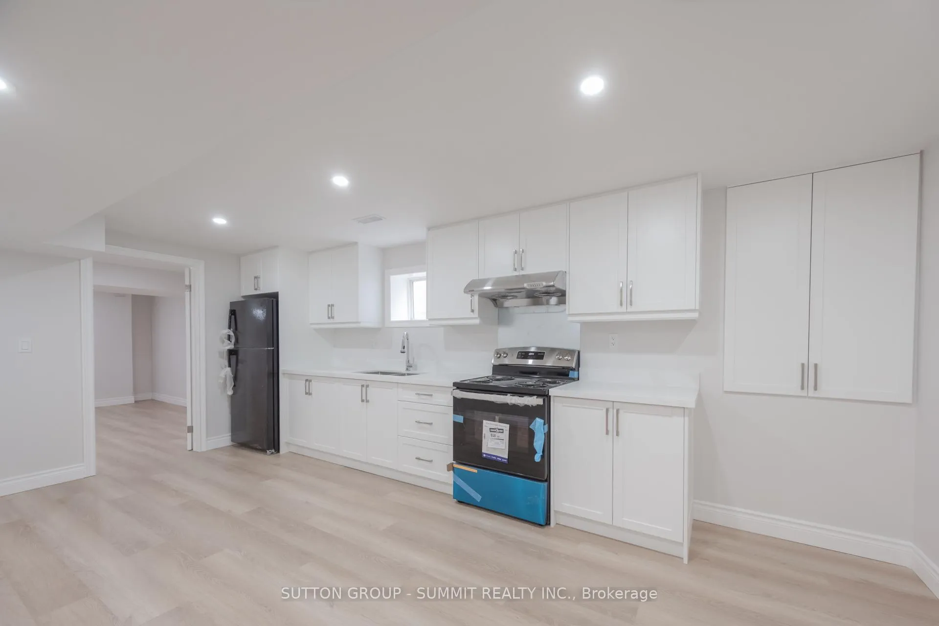 Photo 40 of 49 Central Park Drive, Markham, Markville — HOMEH