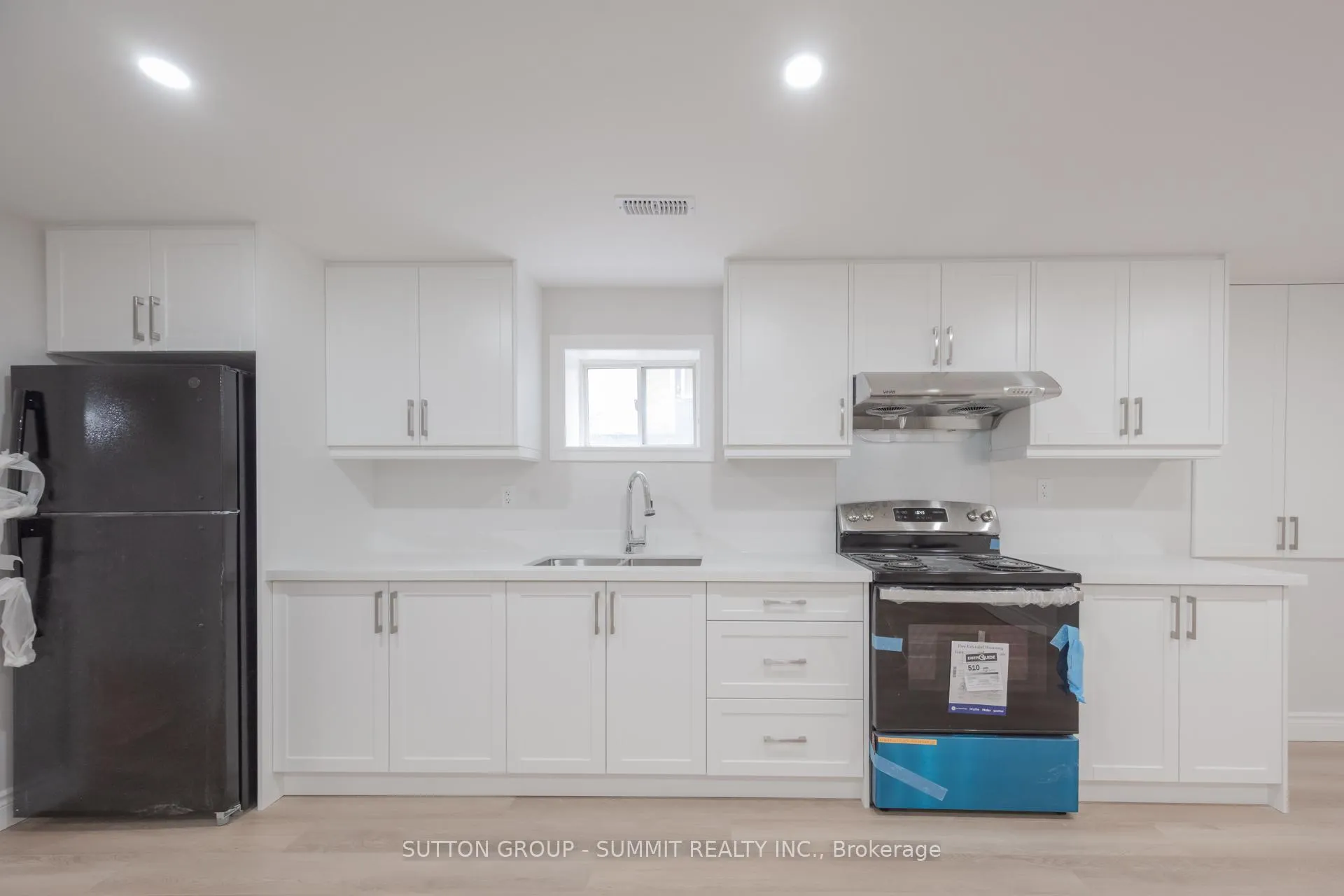 Photo 43 of 49 Central Park Drive, Markham, Markville — HOMEH