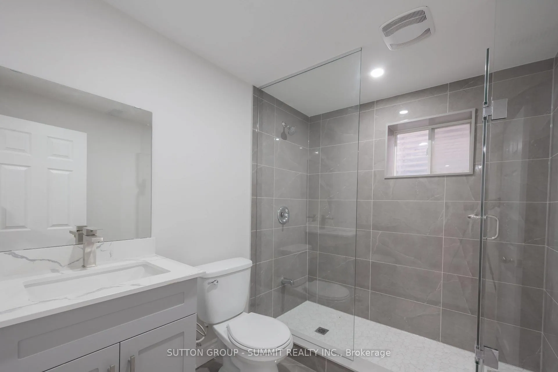 Photo 45 of 49 Central Park Drive, Markham, Markville — HOMEH