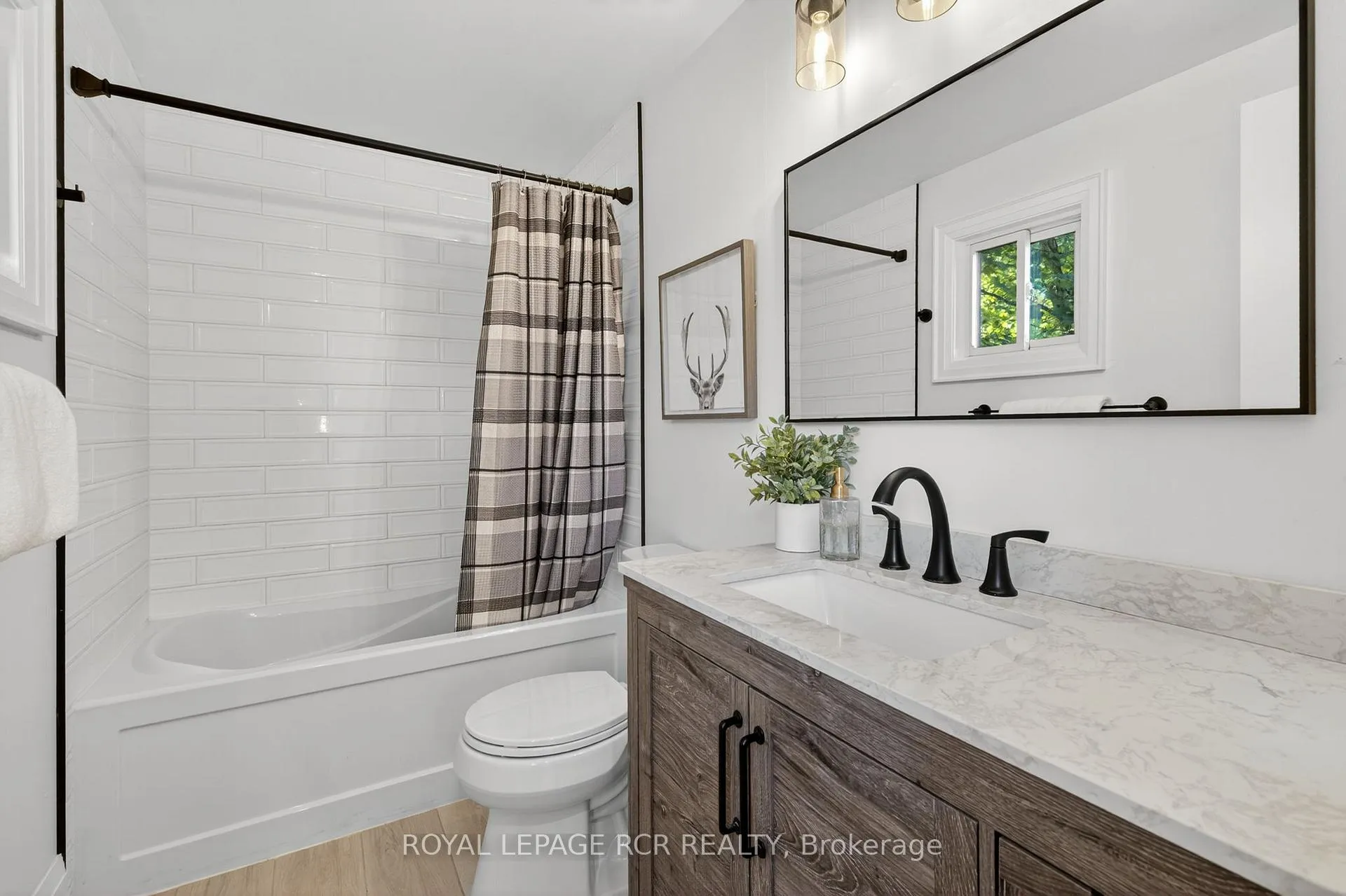 Photo 16 of 179 Tupper Street W, New Tecumseth, Alliston — HOMEH