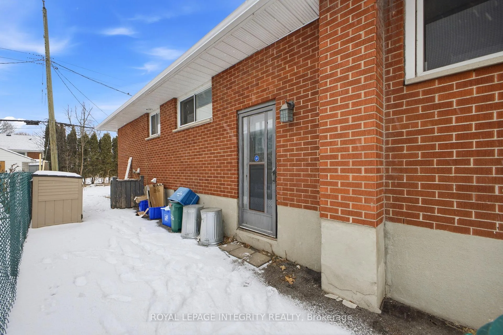 Photo 6 of Unit B, 1309 Highgate Road, Ottawa, Parkway Park — HOMEH