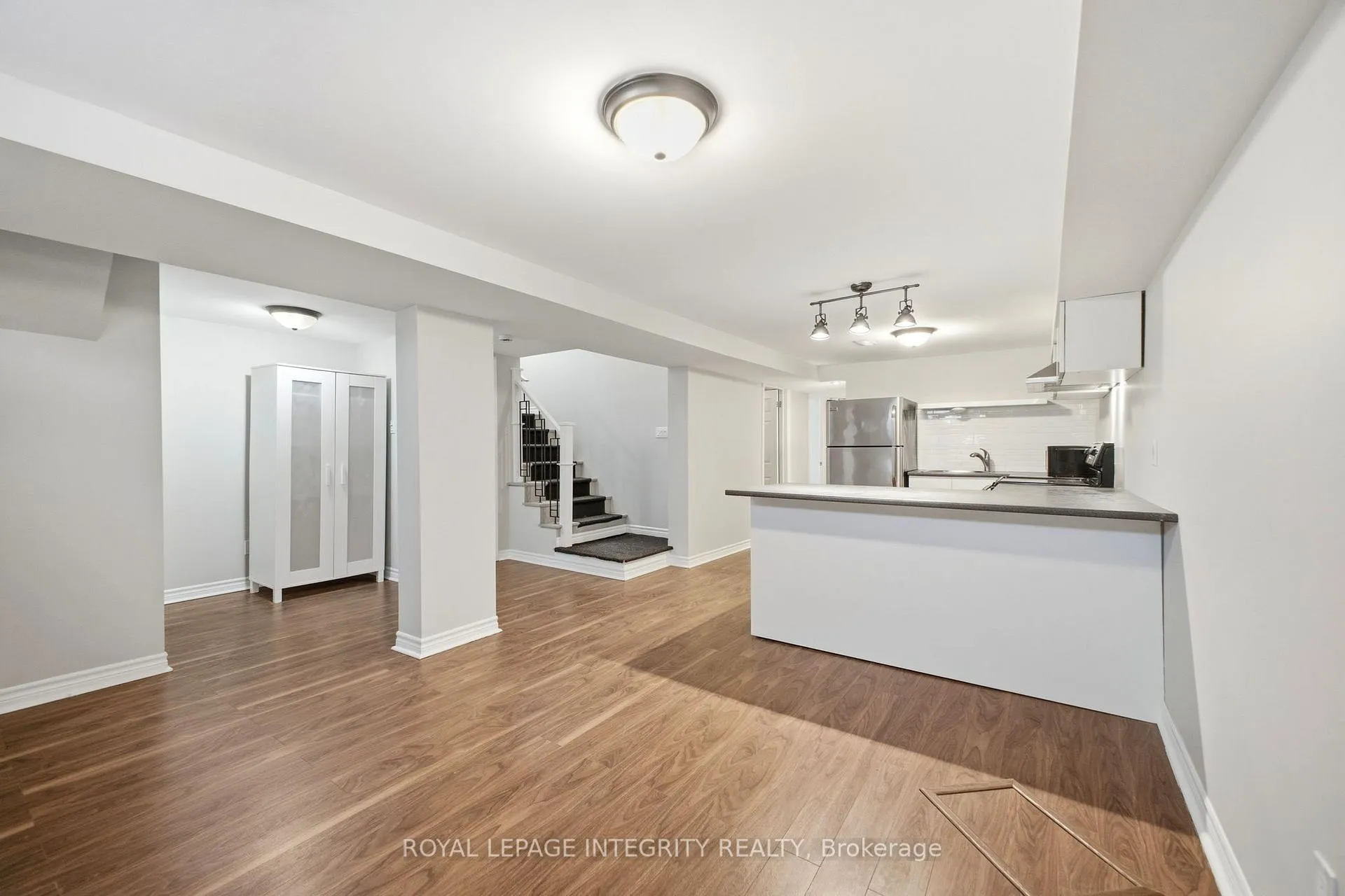 Photo 13 of Unit B, 1309 Highgate Road, Ottawa, Parkway Park — HOMEH