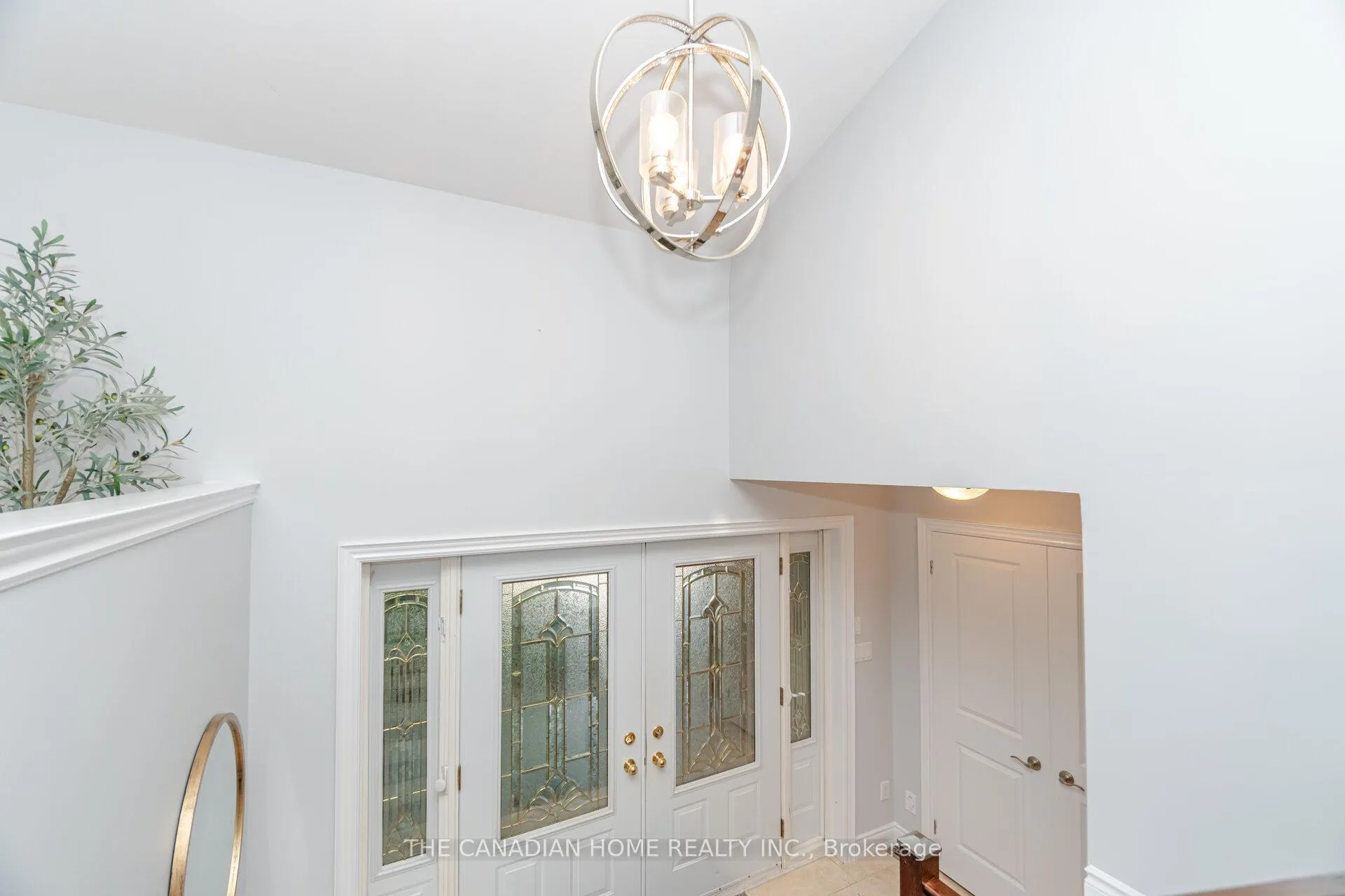 Photo 8 of 207 Penn Drive, Burlington, Roseland — HOMEH