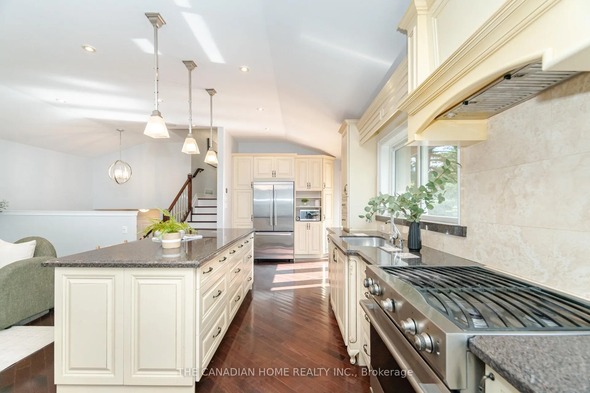 Photo 20 of 207 Penn Drive, Burlington, Roseland — HOMEH