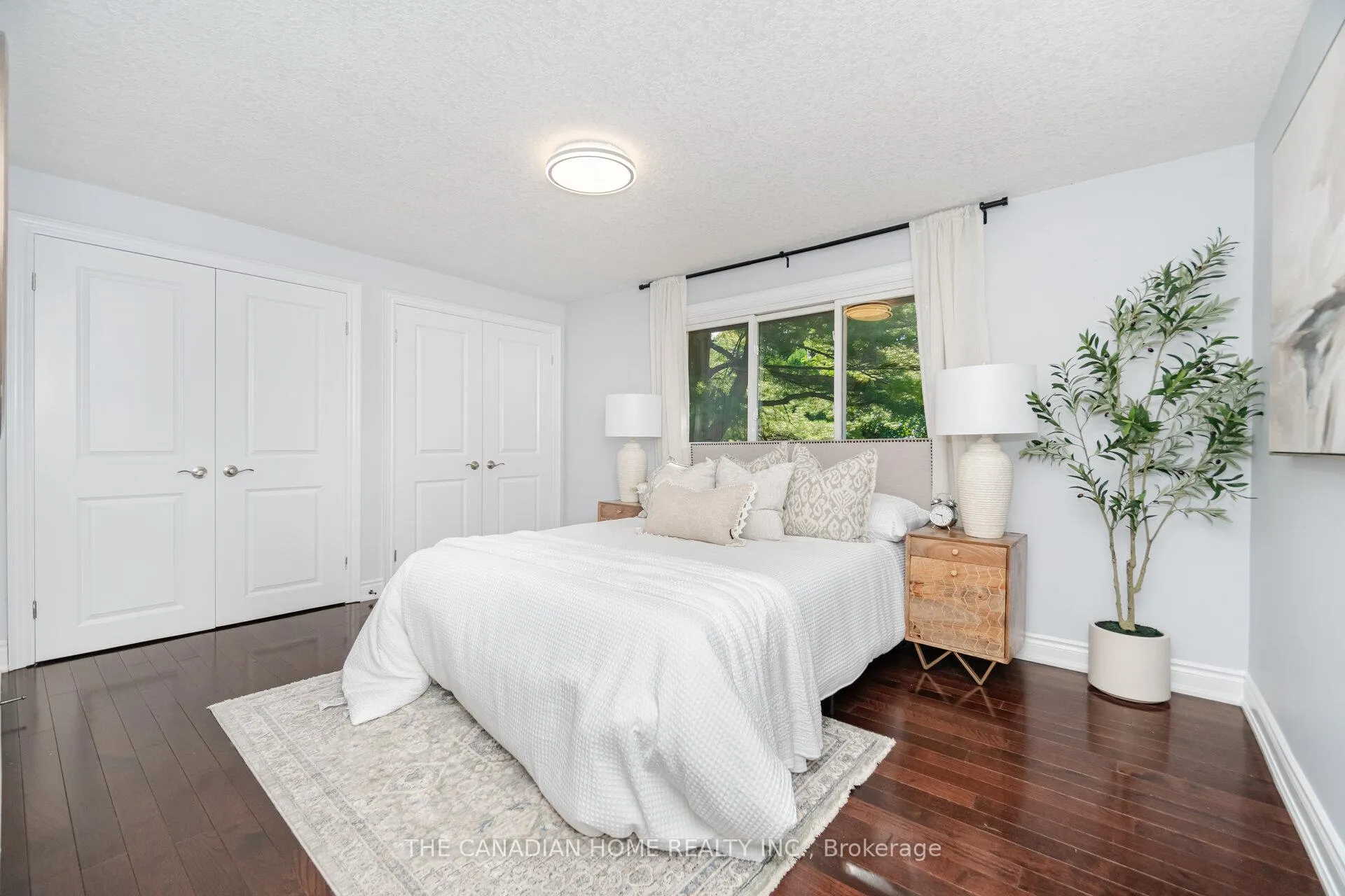 Photo 27 of 207 Penn Drive, Burlington, Roseland — HOMEH
