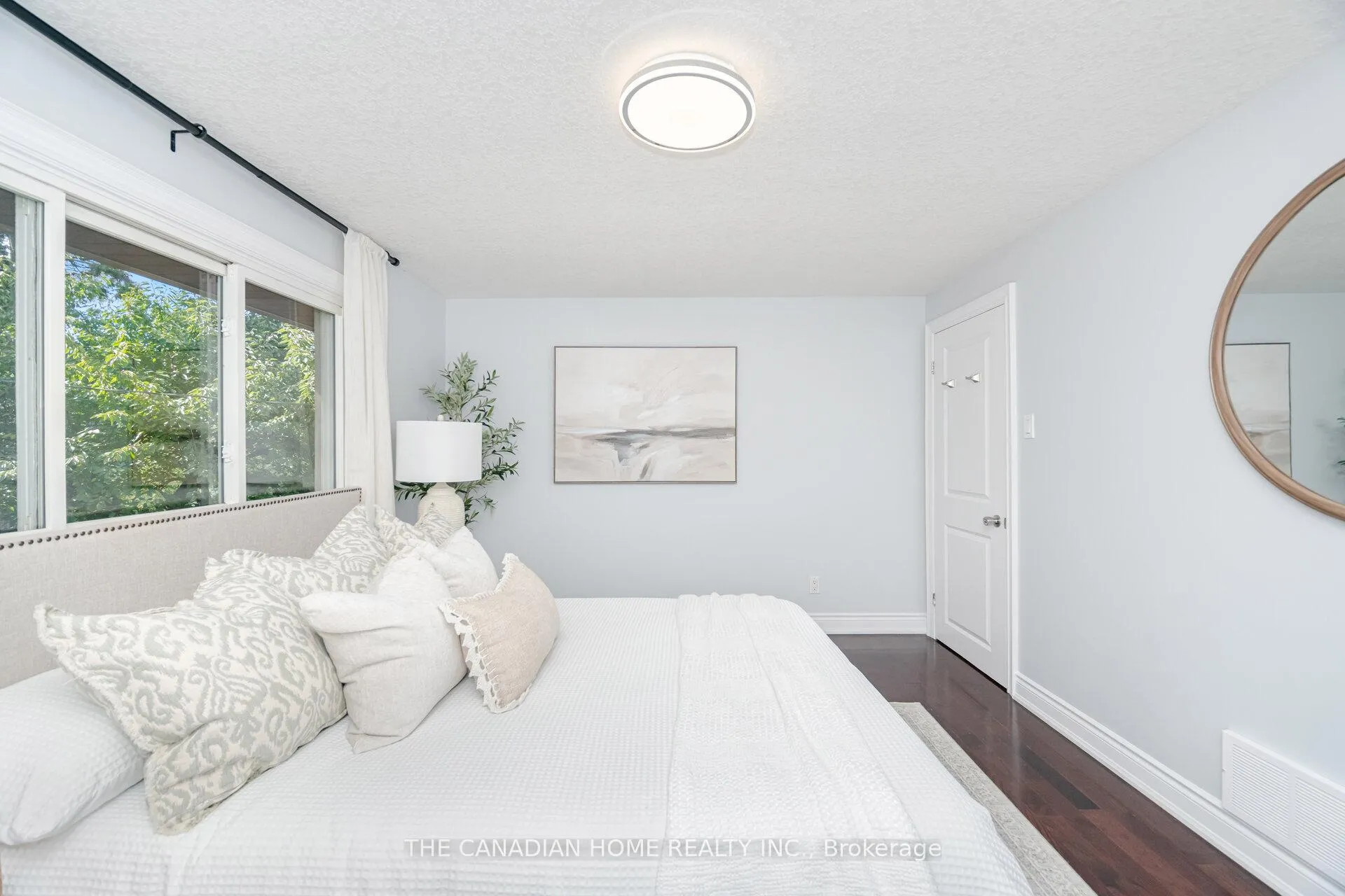 Photo 28 of 207 Penn Drive, Burlington, Roseland — HOMEH