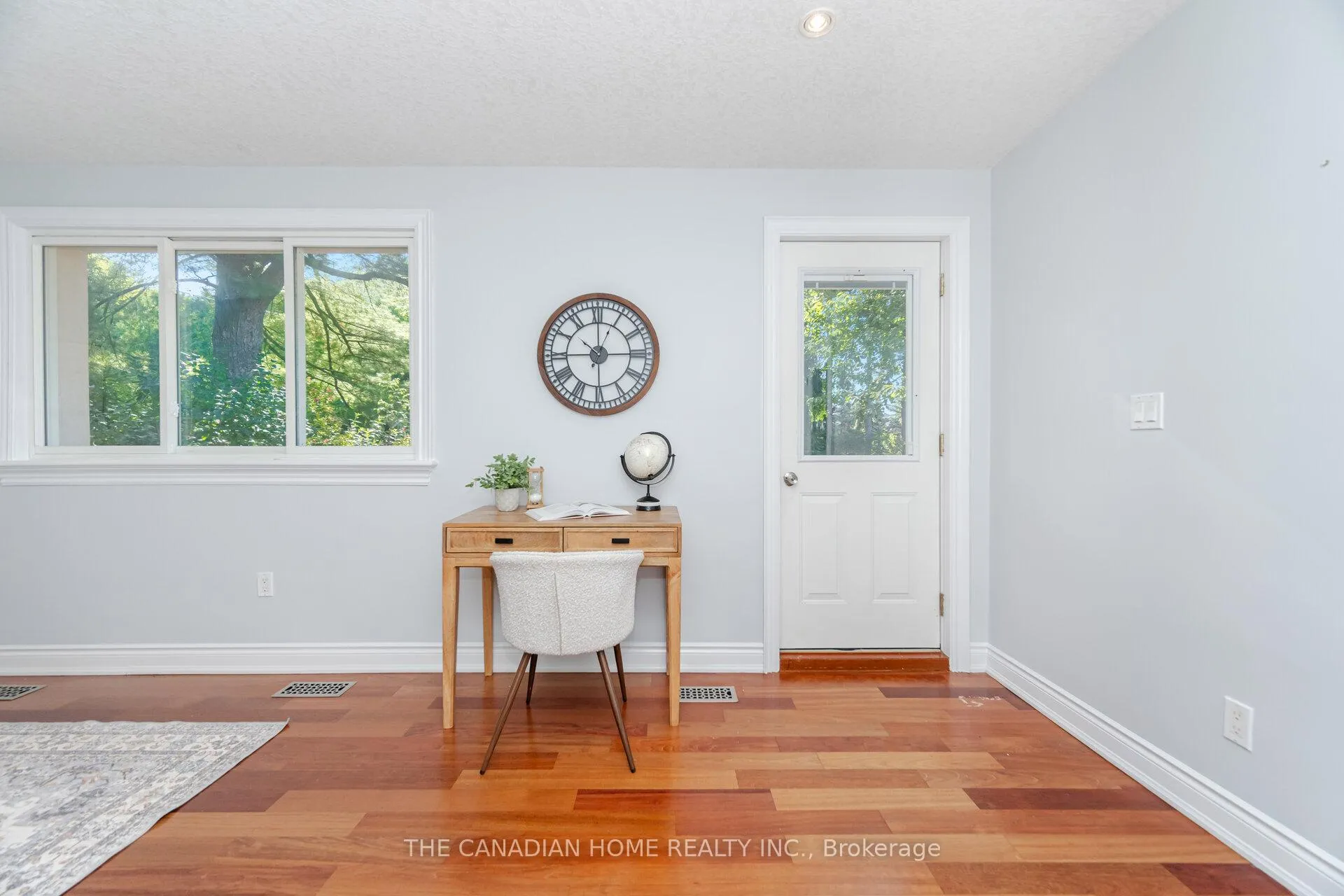 Photo 39 of 207 Penn Drive, Burlington, Roseland — HOMEH