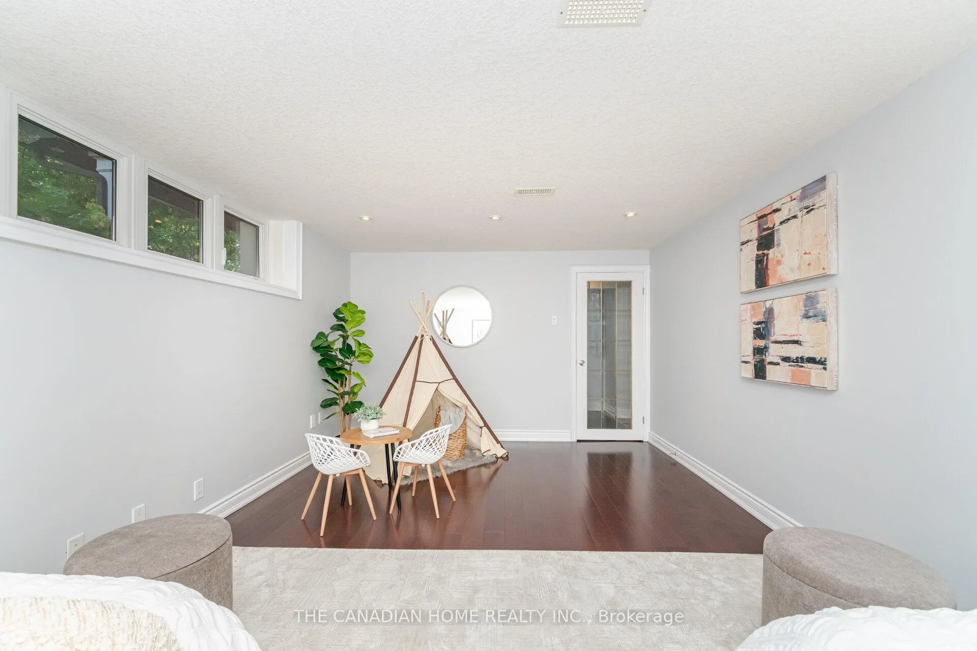 Photo 44 of 207 Penn Drive, Burlington, Roseland — HOMEH