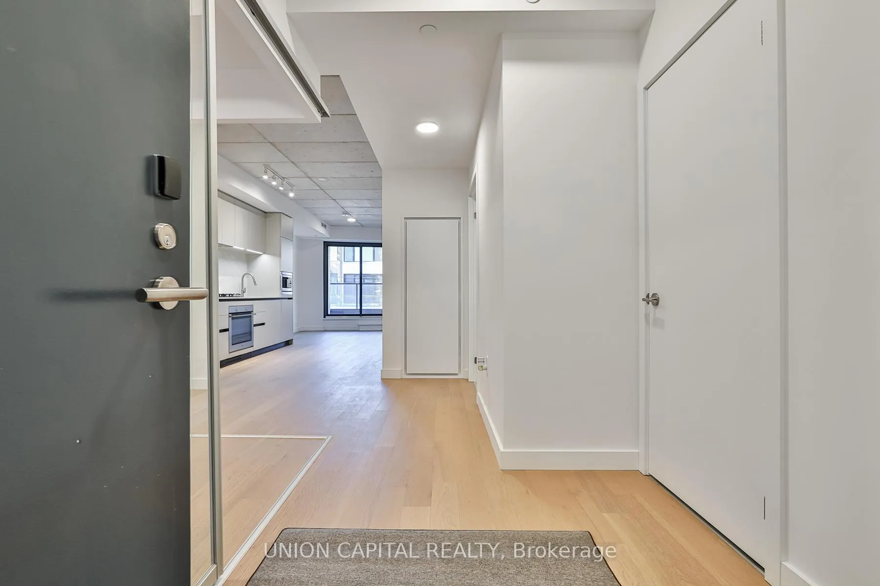 Photo 2 of Unit 222, 1720 Bayview Avenue, Toronto, Mount Pleasant East — HOMEH