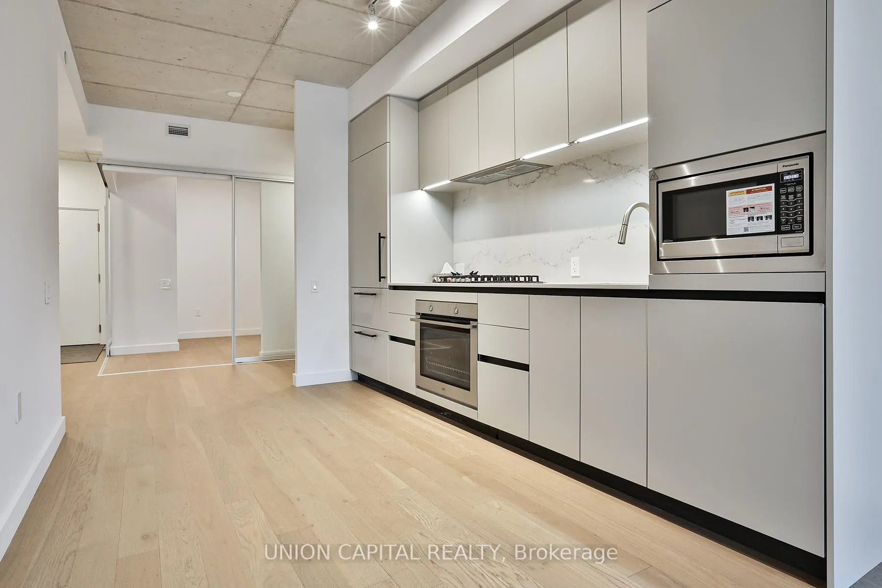 Photo 10 of Unit 222, 1720 Bayview Avenue, Toronto, Mount Pleasant East — HOMEH
