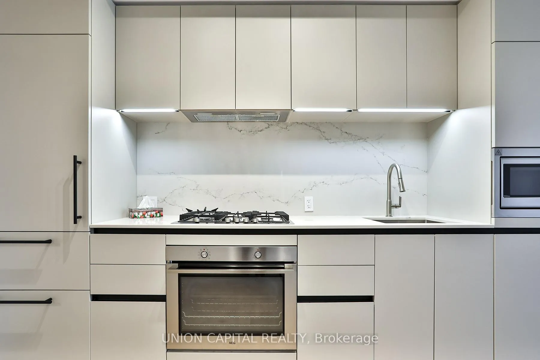 Photo 12 of Unit 222, 1720 Bayview Avenue, Toronto, Mount Pleasant East — HOMEH