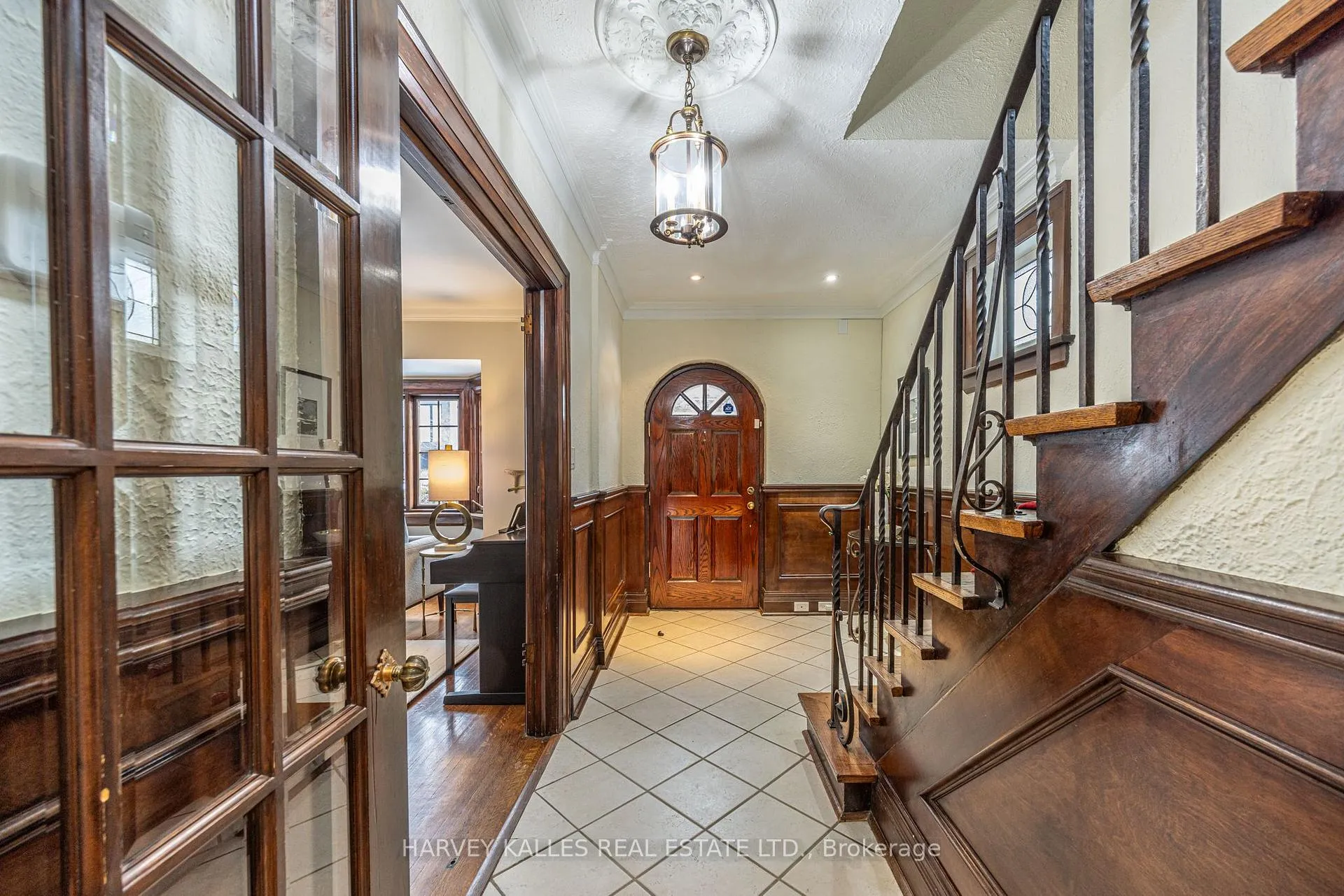 Photo 3 of 34 Tarlton Road, Toronto, Forest Hill South — HOMEH
