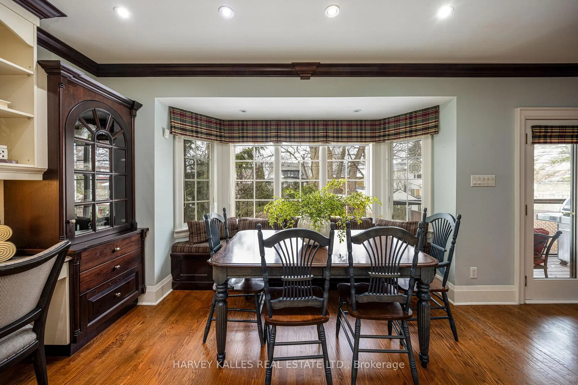 Photo 17 of 34 Tarlton Road, Toronto, Forest Hill South — HOMEH