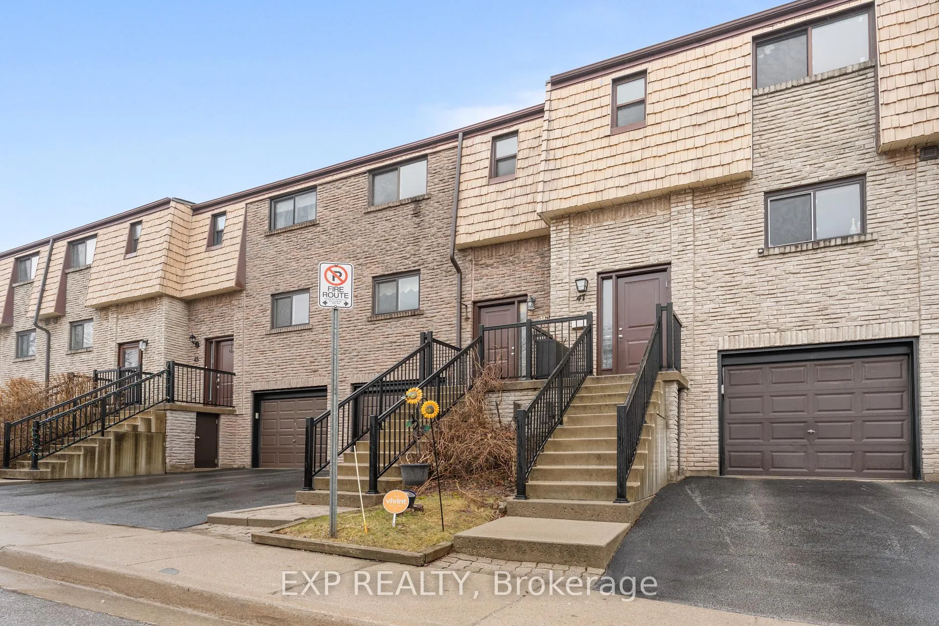 Photo 4 of Unit 46, 1512 Sixth Line, Oakville, College Park — HOMEH