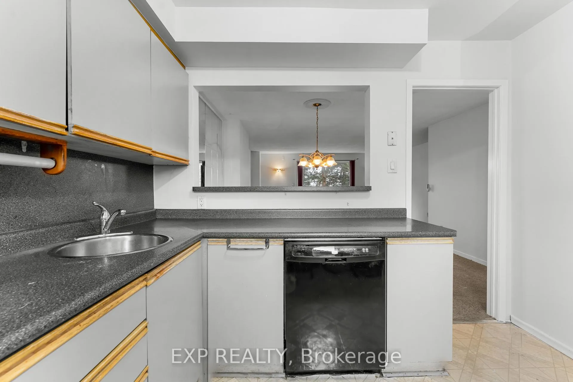 Photo 14 of Unit 46, 1512 Sixth Line, Oakville, College Park — HOMEH