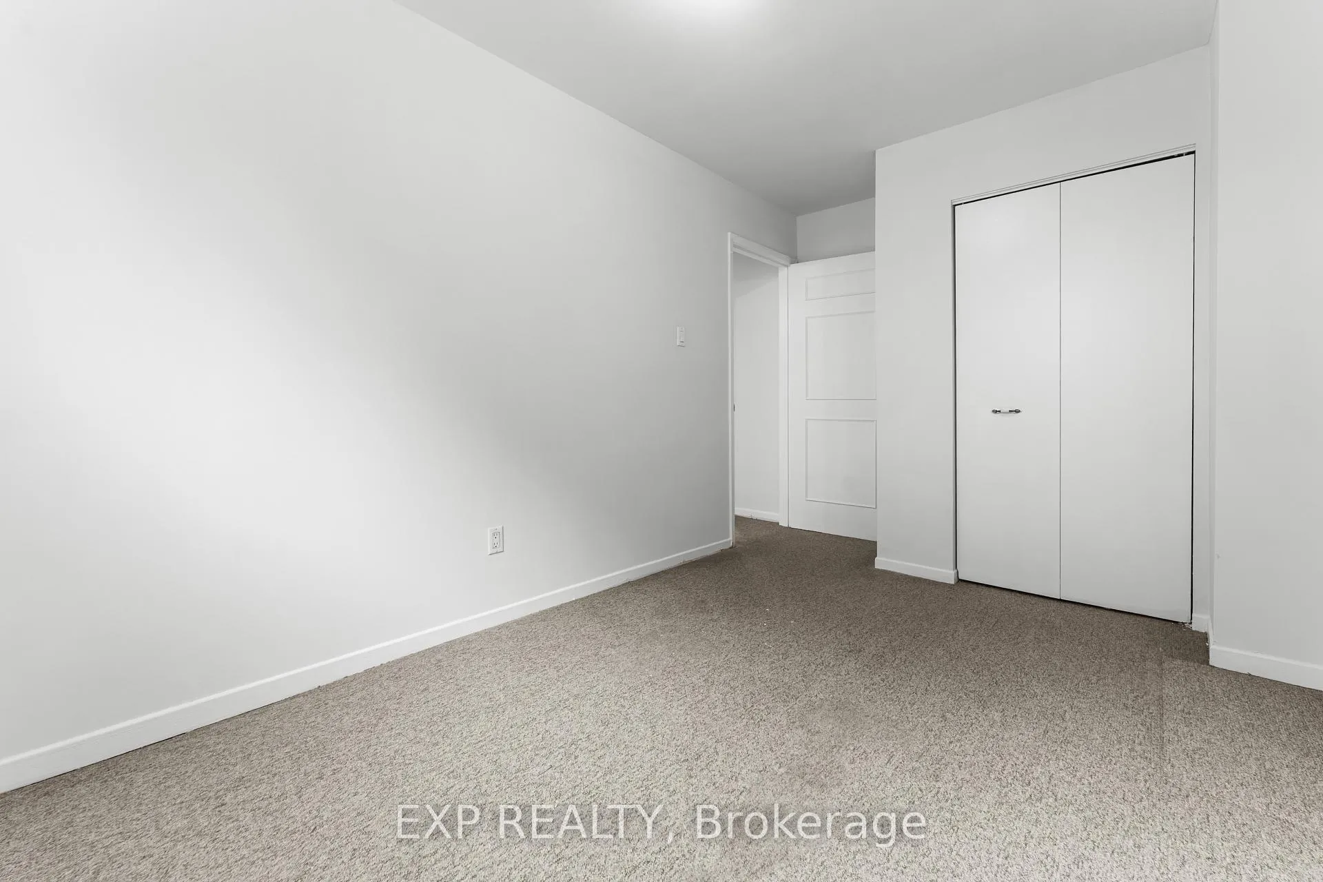 Photo 28 of Unit 46, 1512 Sixth Line, Oakville, College Park — HOMEH