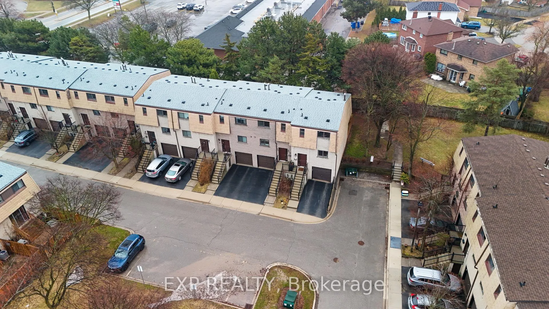 Photo 38 of Unit 46, 1512 Sixth Line, Oakville, College Park — HOMEH