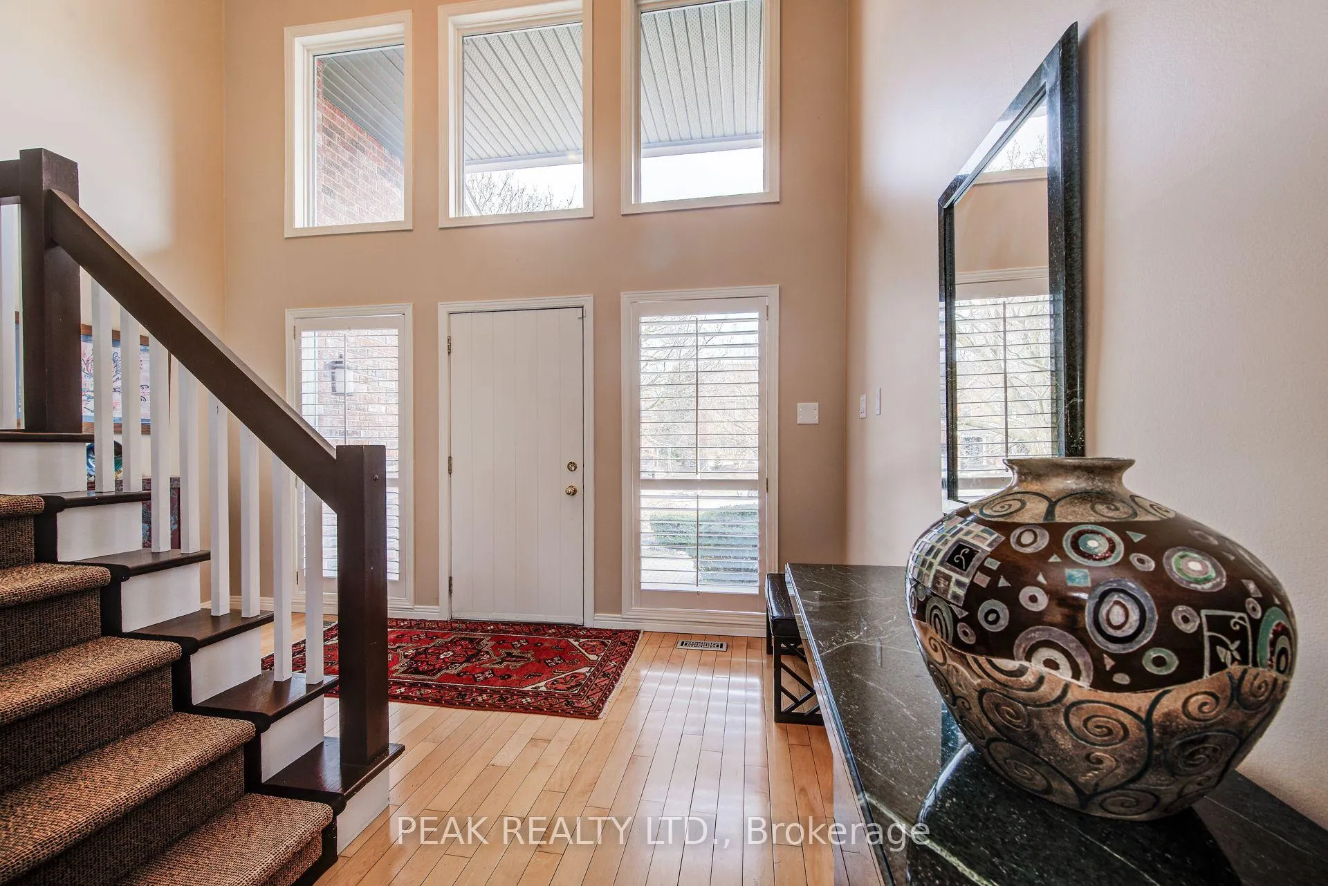 Photo 3 of 327 Wyecroft Boulevard, Waterloo — HOMEH
