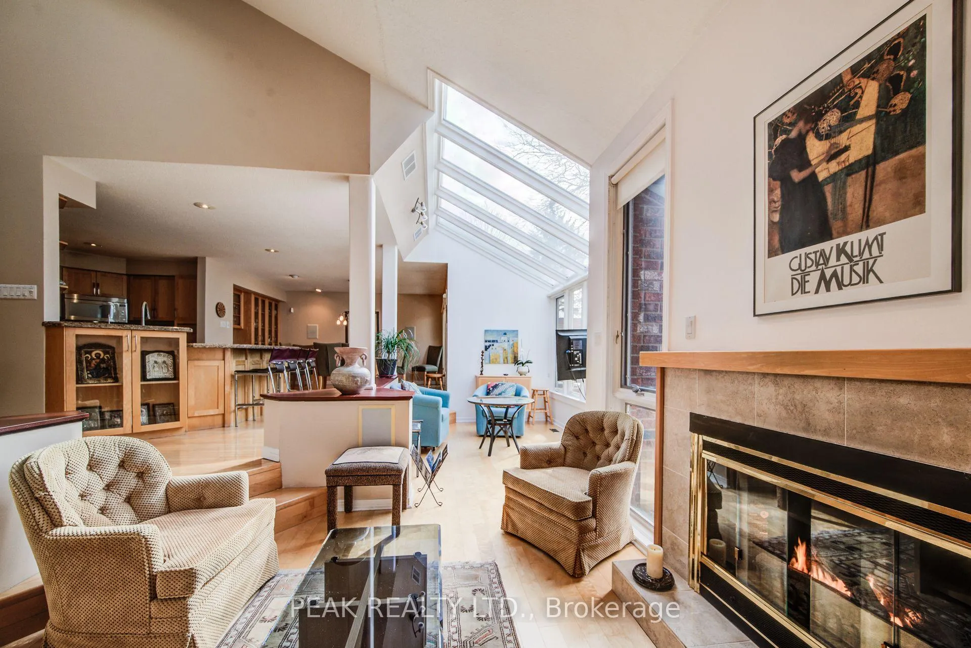 Photo 9 of 327 Wyecroft Boulevard, Waterloo — HOMEH