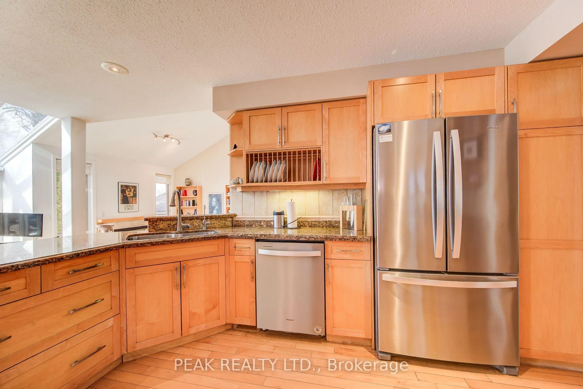 Photo 14 of 327 Wyecroft Boulevard, Waterloo — HOMEH