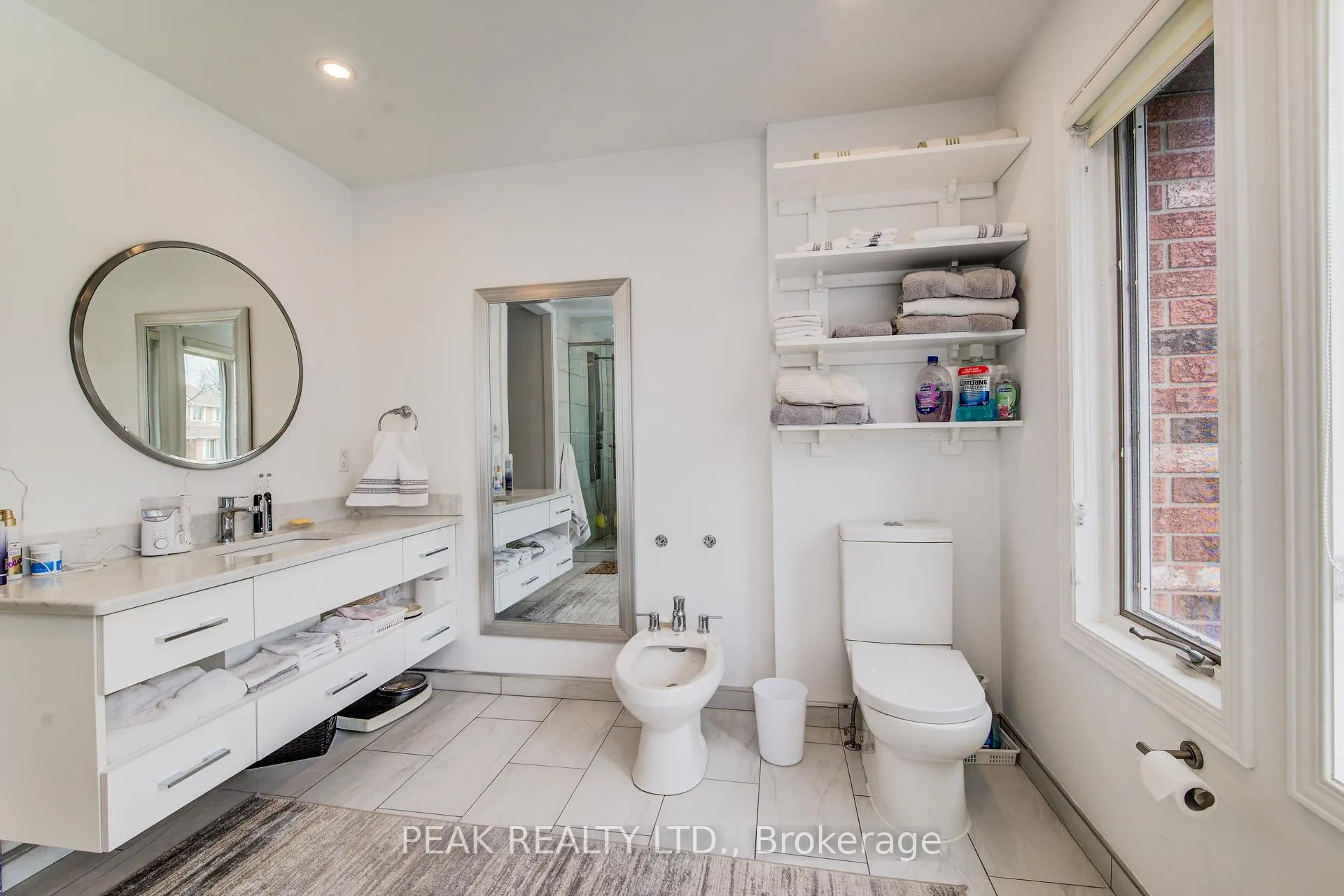 Photo 22 of 327 Wyecroft Boulevard, Waterloo — HOMEH